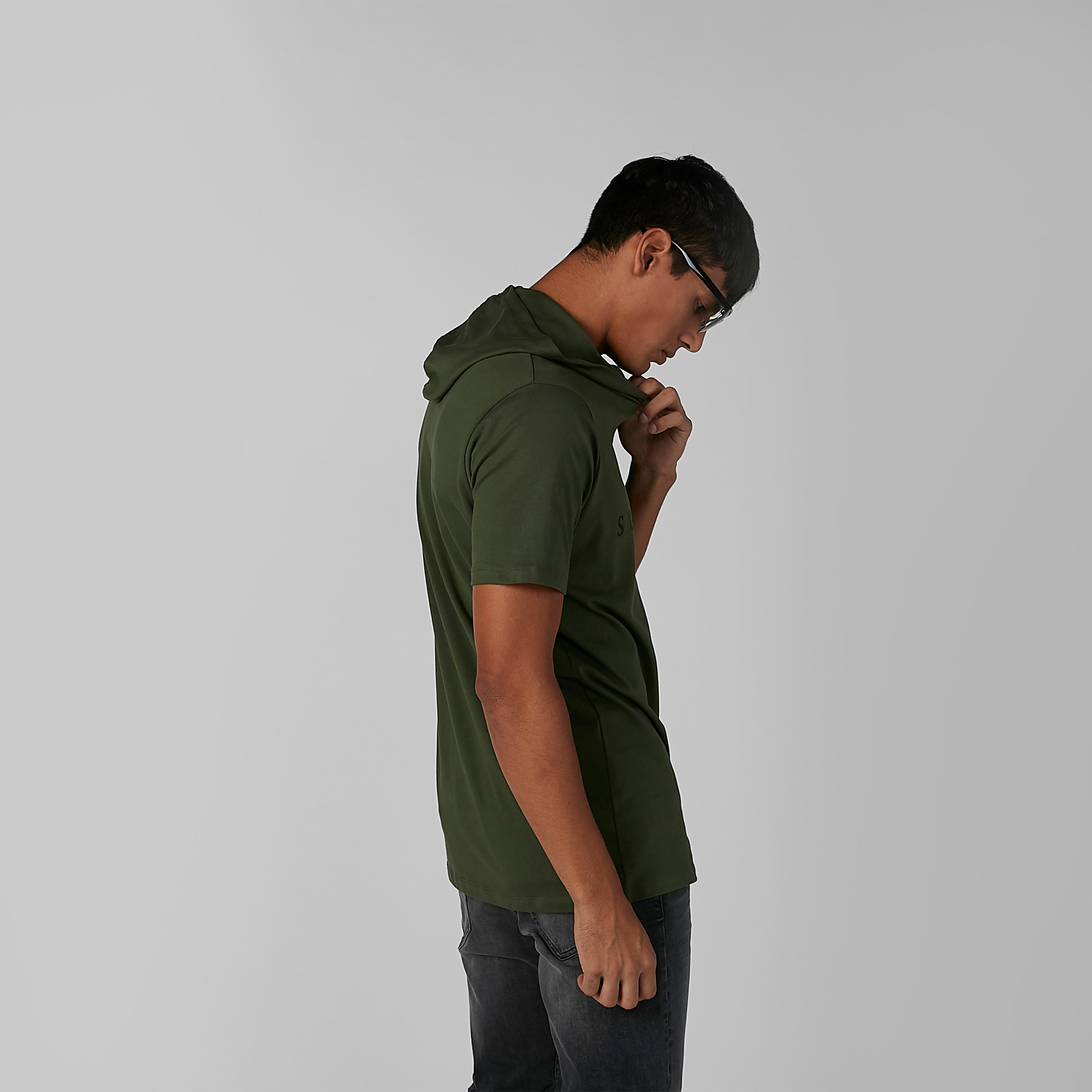 تيشيرت بقبّعة وأكمام قصيرة وطبعات سوبرمان-men-clothing-tshirtsandpolos-tshirts-image-3