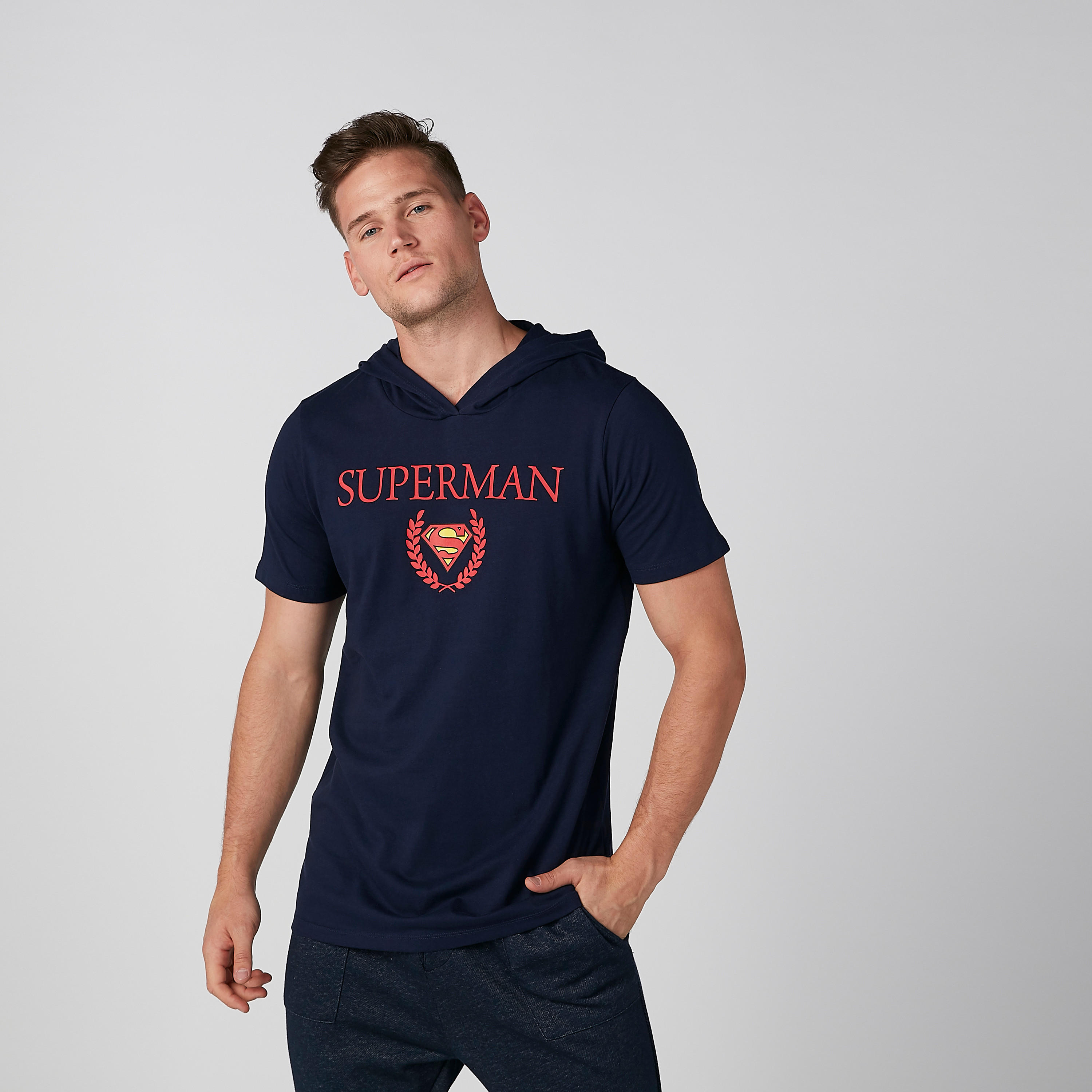 تيشيرت بقبّعة وأكمام قصيرة وطبعات سوبرمان-men-clothing-tshirtsandpolos-tshirts-image-1
