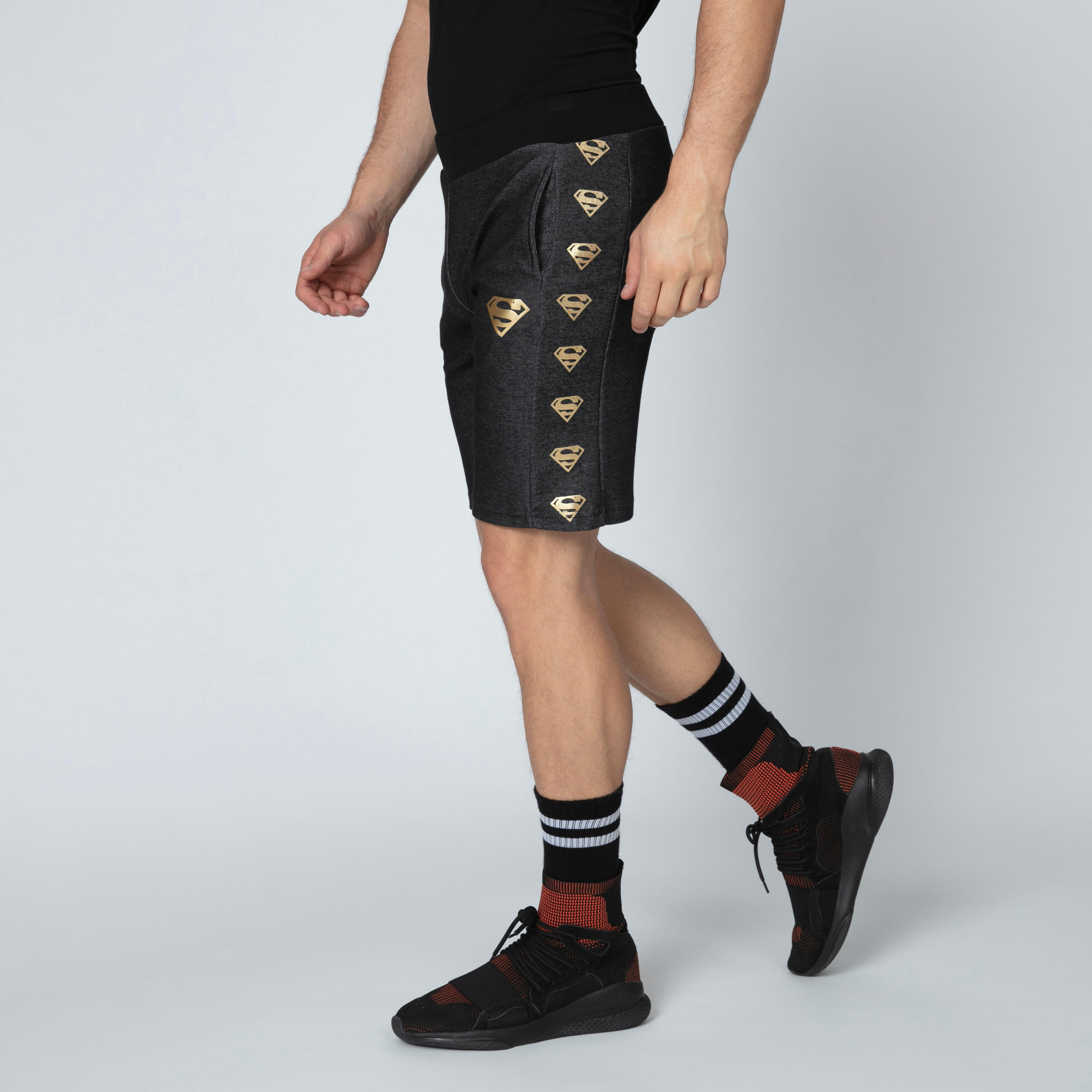 شورت بخصر مطّاطي وجيوب بطبعة سوبر مان-men-clothing-bottoms-shorts-image-4