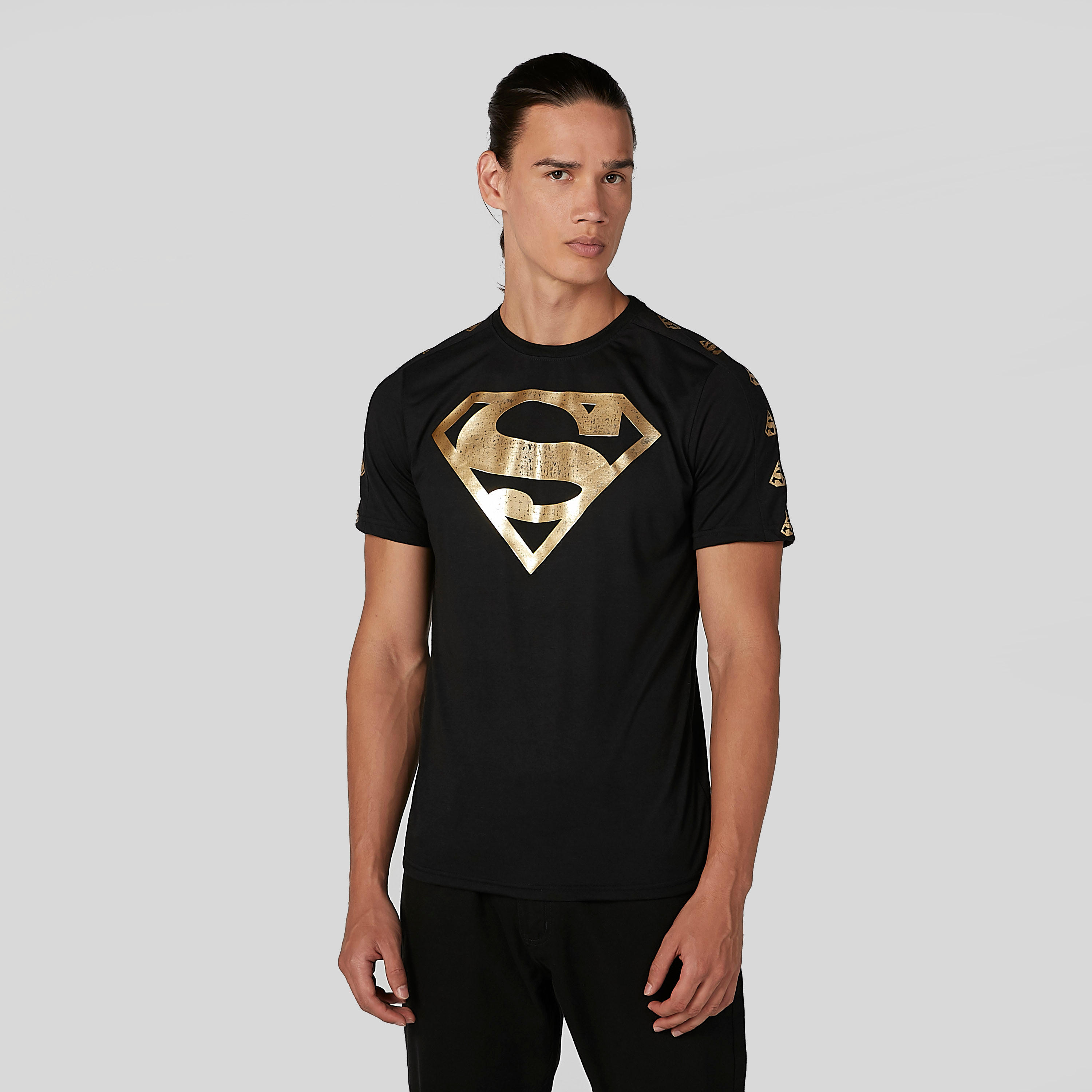 تيشيرت بياقة مستديرة وأكمام قصيرة وطبعات سوبرمان-men-clothing-tshirtsandpolos-tshirts-image-1