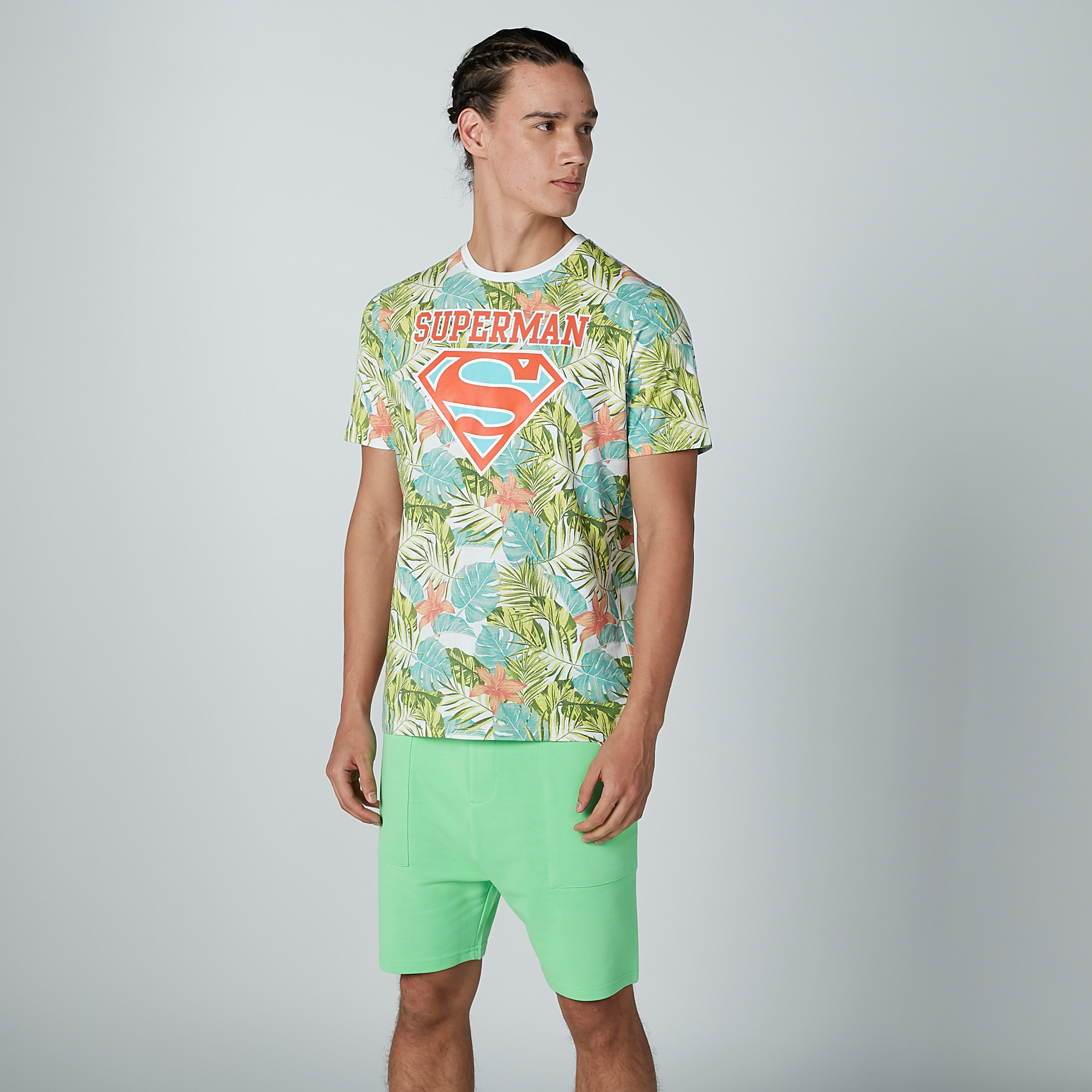 تيشيرت بياقة مستديرة وأكمام قصيرة وطبعات سوبرمان-men-clothing-tshirtsandpolos-tshirts-image-1