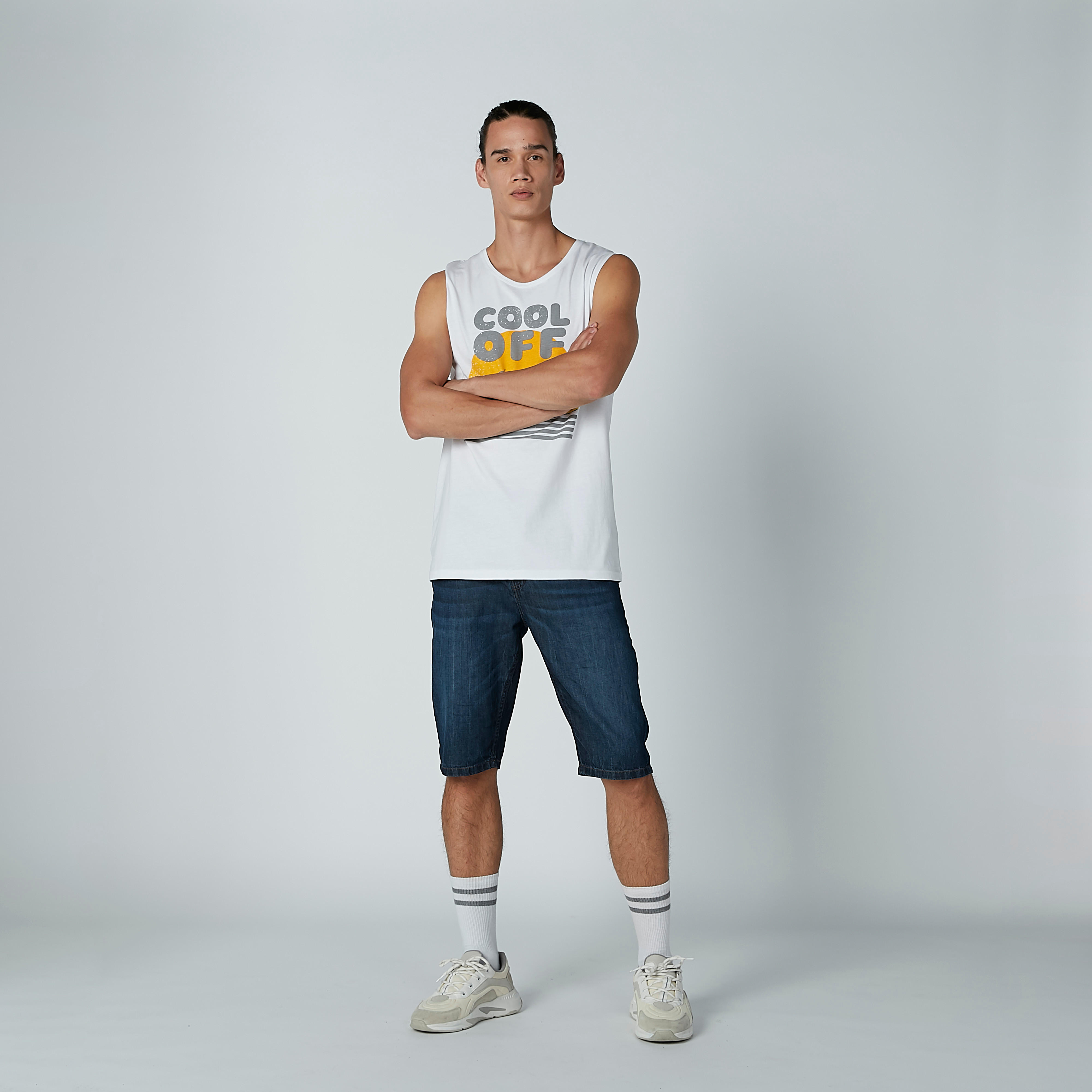 تيشيرت دون أكمام بياقة مستديرة وطبعات-men-clothing-tshirtsandpolos-tshirts-image-4