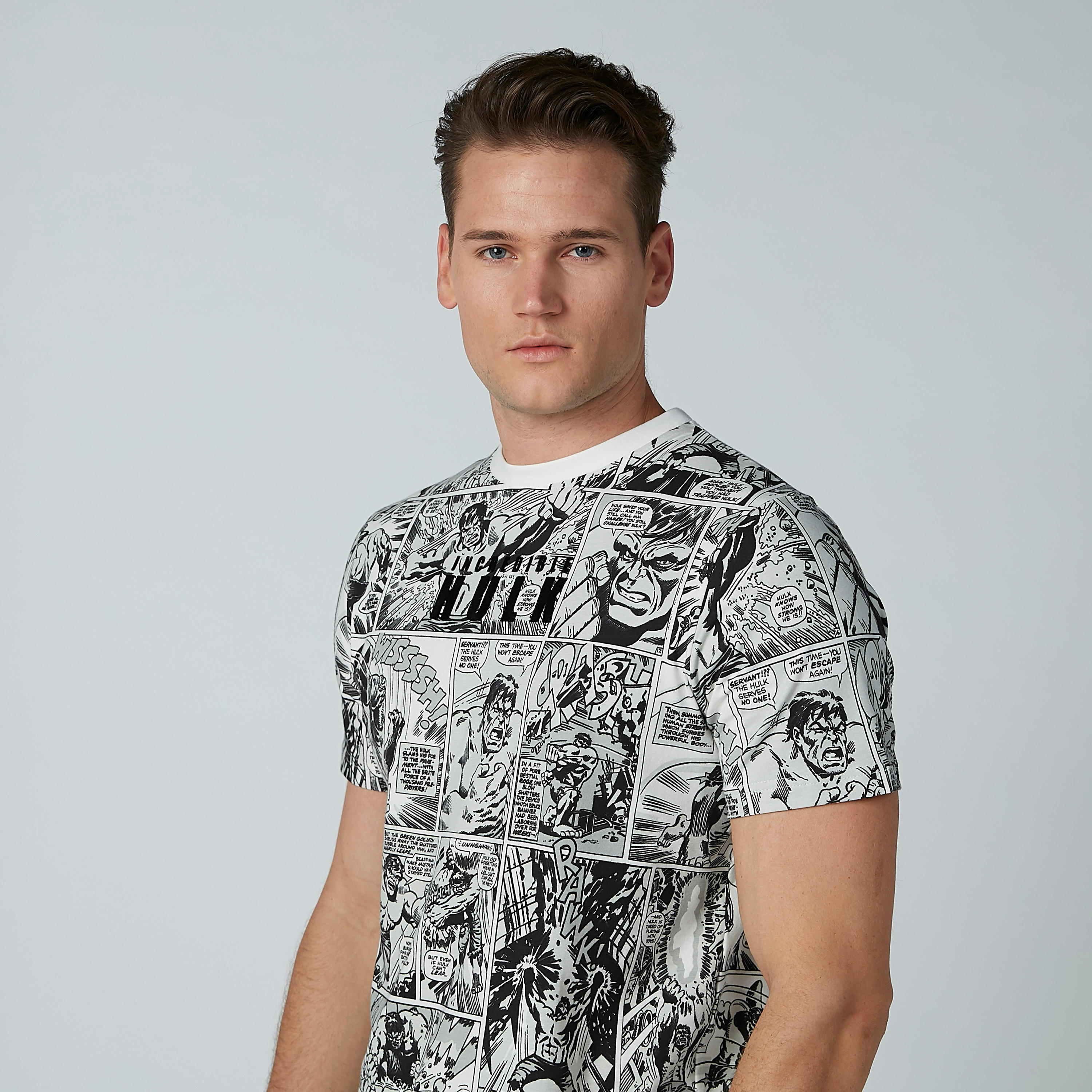 تيشيرت مستدام سليم بياقة ضيّقة وطبعات هالك -men-clothing-tshirtsandpolos-tshirts-image-4