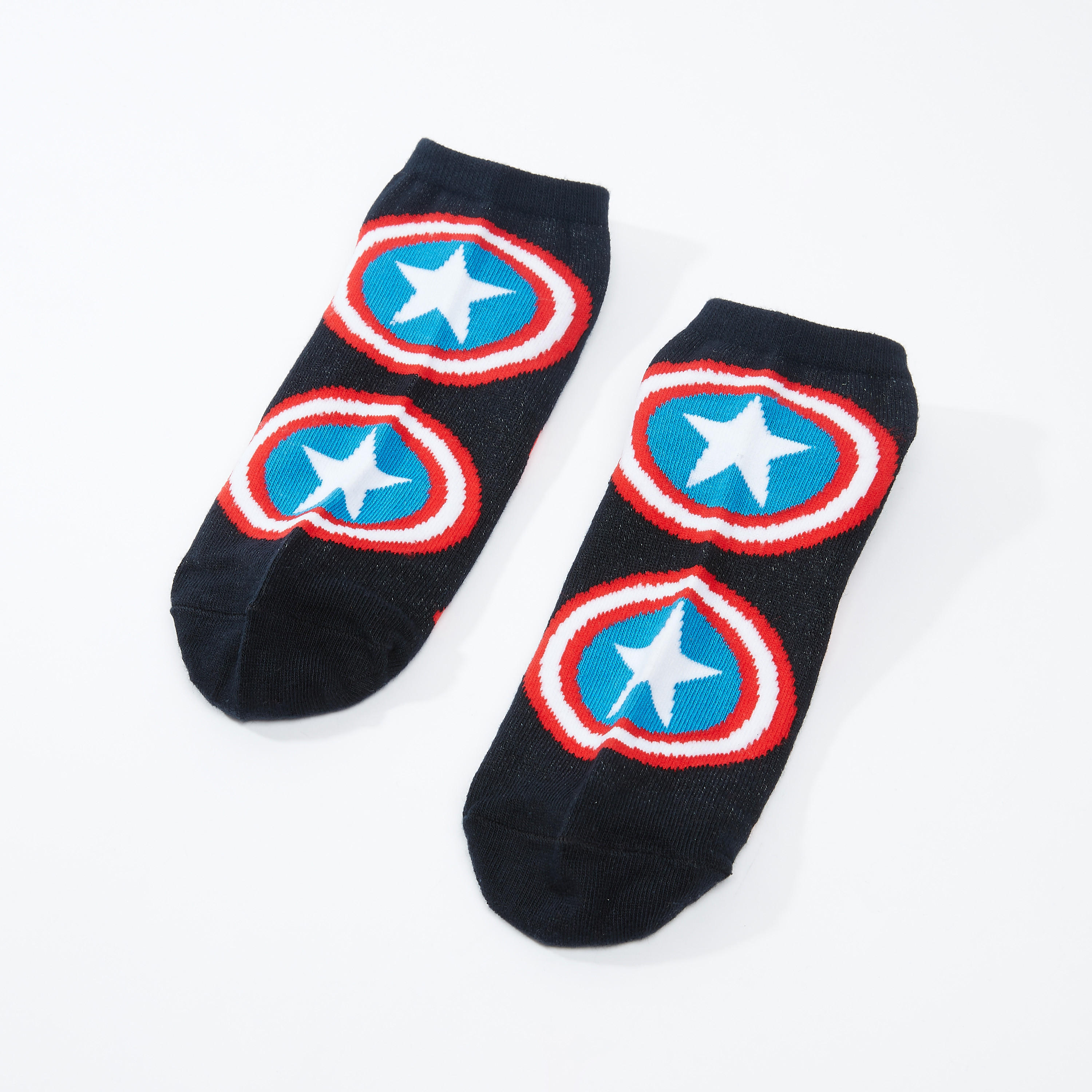 جوارب بطول الكاحل بملمس مضلّع وطبعات كابتن أمريكا-men-socks-image-1