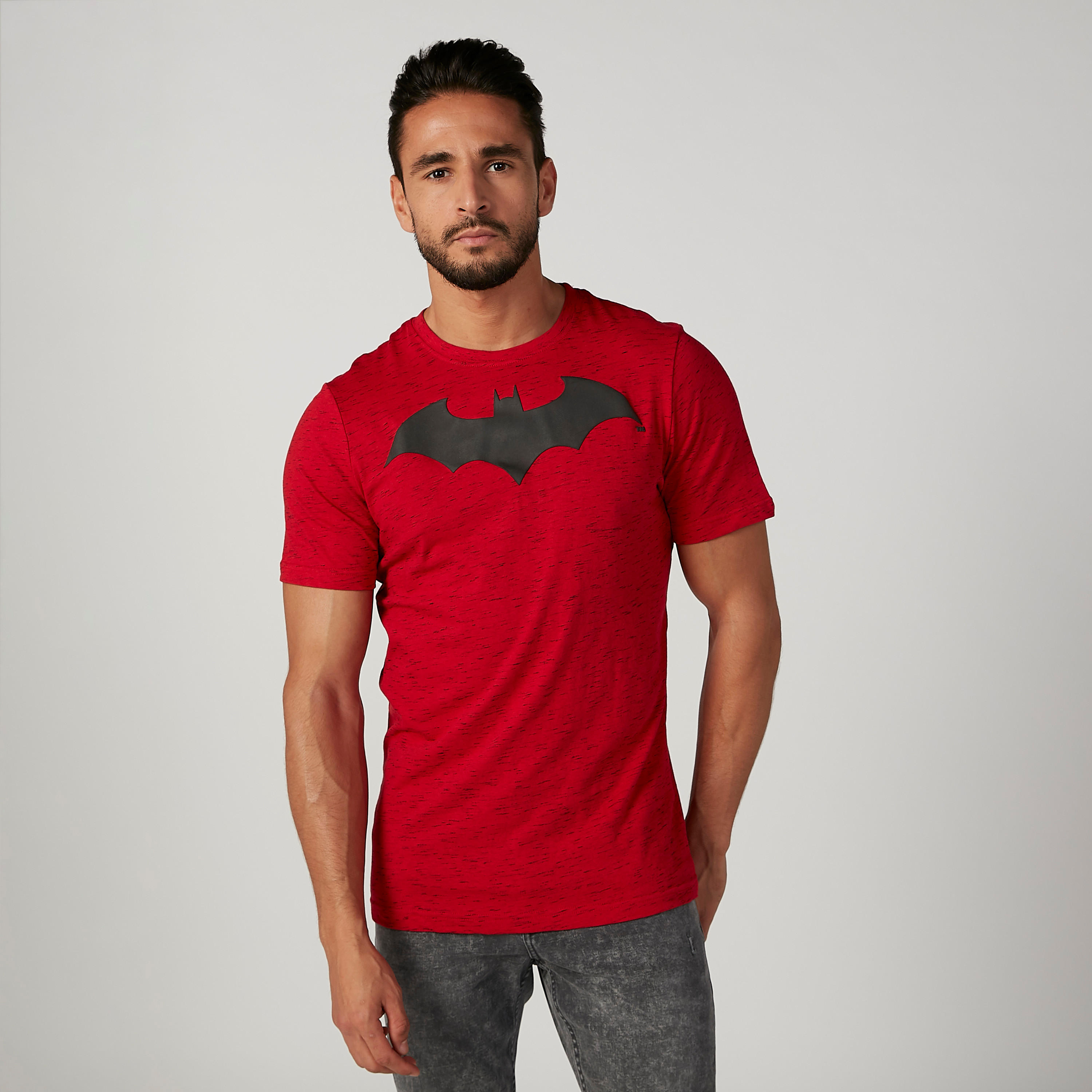 تيشيرت مستدام سليم بياقة ضيّقة وطبعات باتمان-men-clothing-tshirtsandpolos-tshirts-image-1