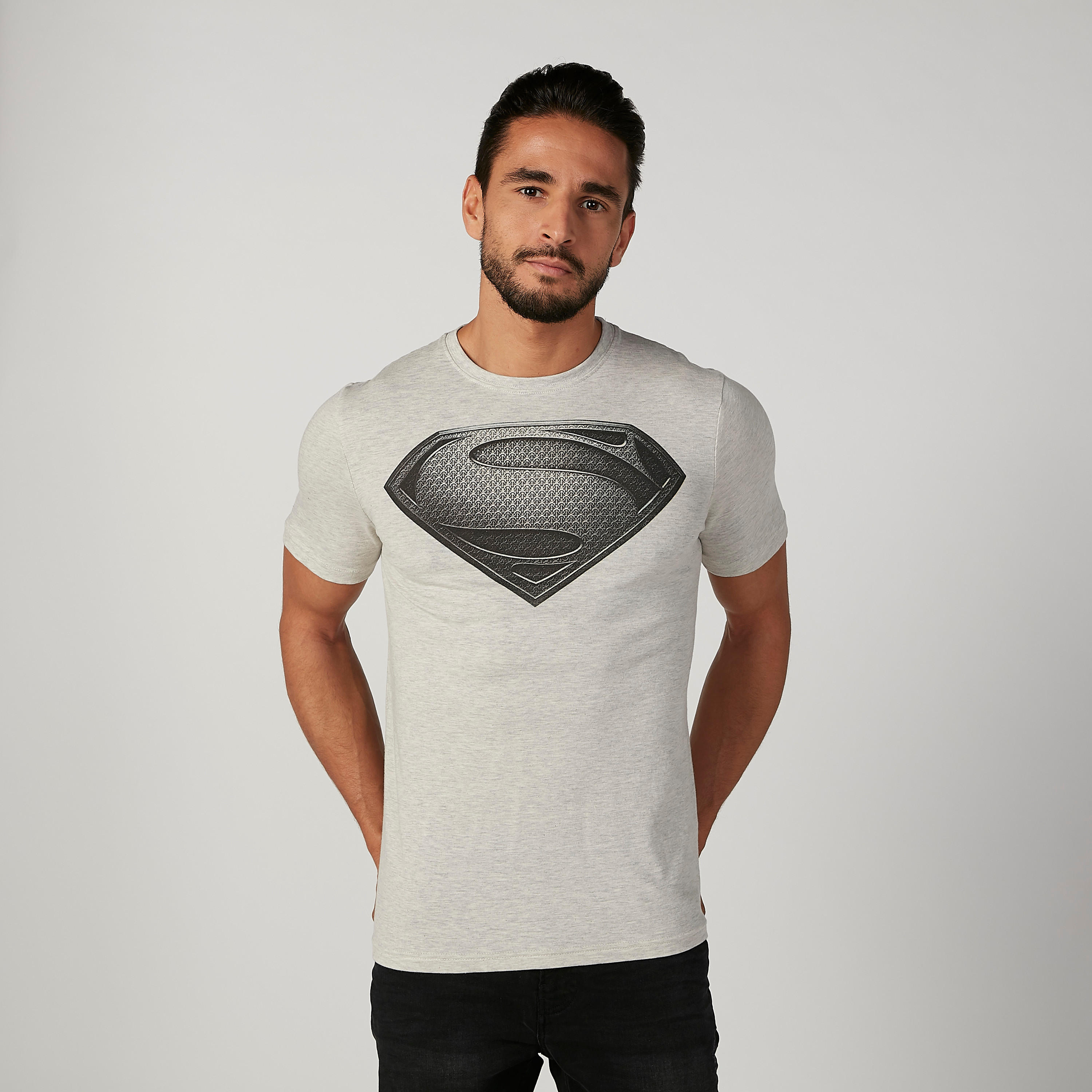 تيشيرت مستدام بقصّة سليم وياقة ضيّقة وطبعات سوبرمان-men-clothing-tshirtsandpolos-tshirts-image-1