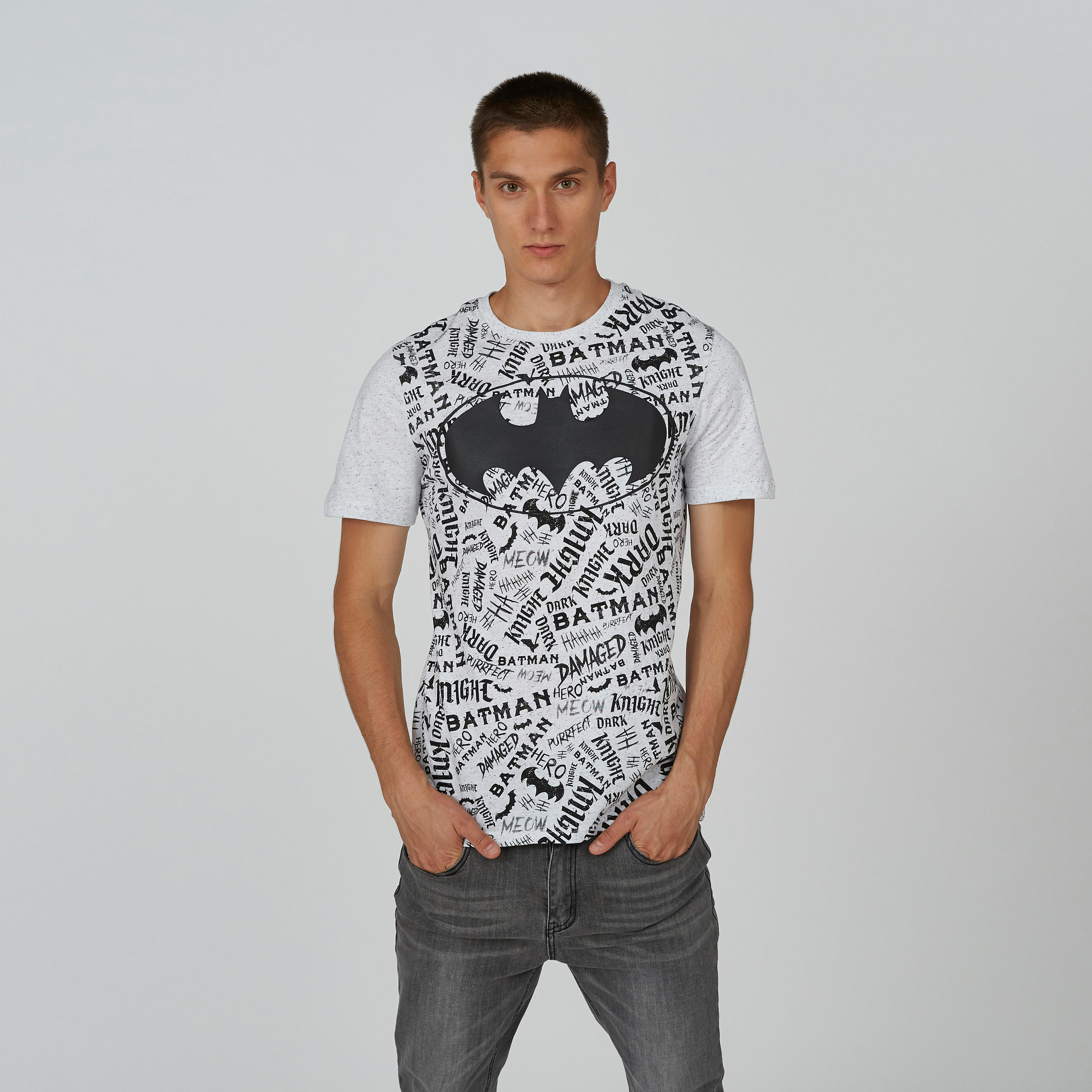 Sustainable Slim Fit Batman Printed T-shirt with Crew Neck-men-clothing-tshirtsandpolos-tshirts-image-3
