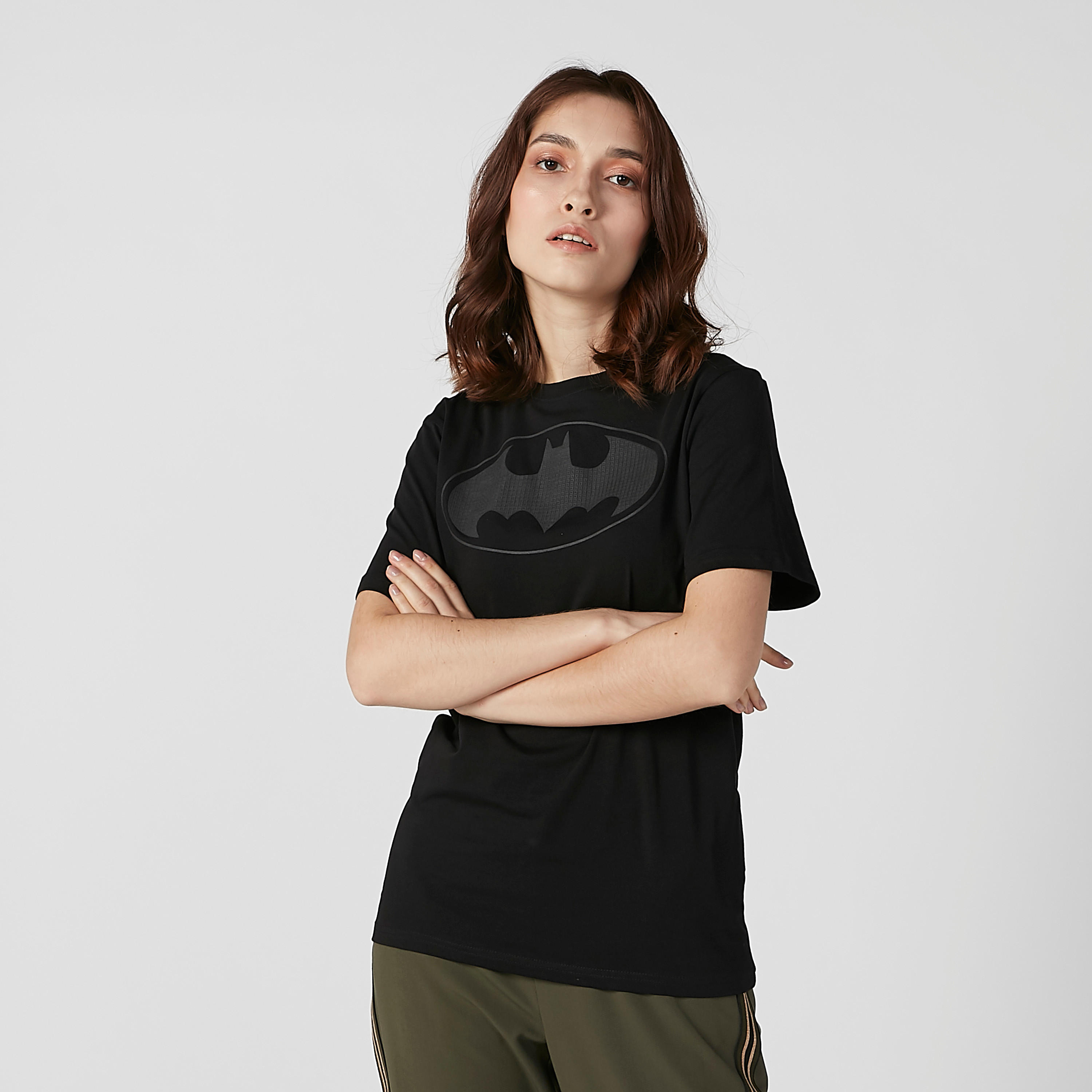 تيشيرت بياقة مستديرة وأكمام قصيرة وطبعات باتمان-women-clothing-tshirts-image-3