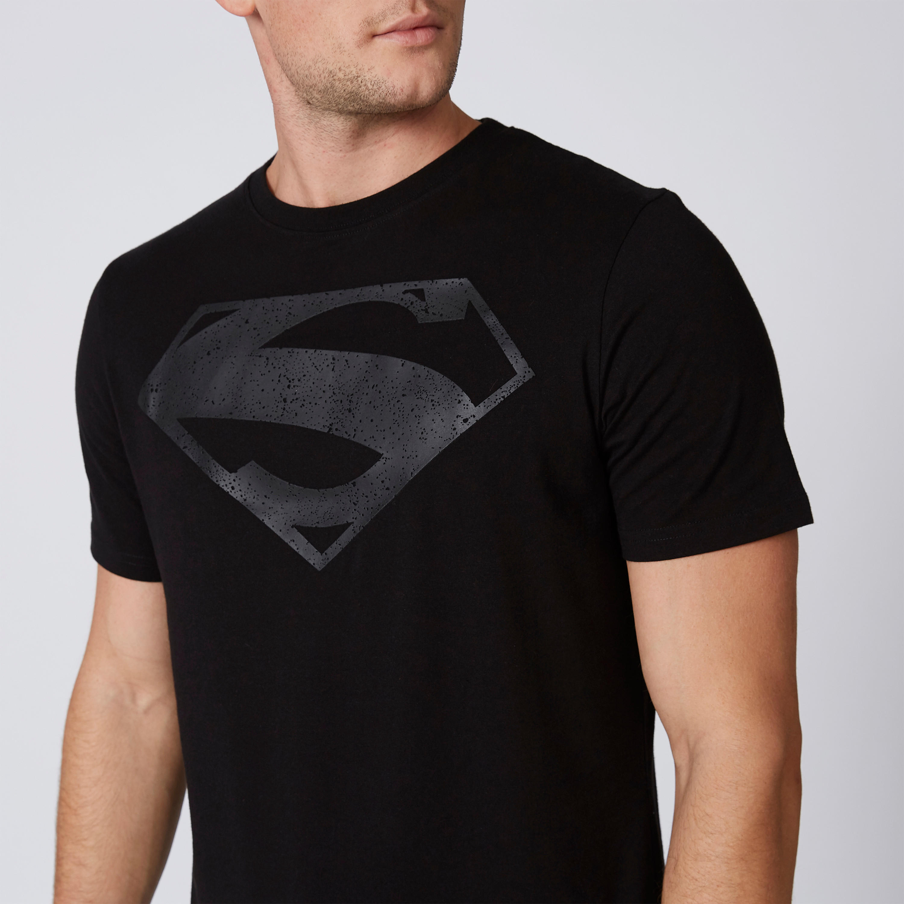 تيشيرت مستدام سليم بياقة مستديرة وطبعات سوبرمان -men-clothing-tshirtsandpolos-tshirts-image-4