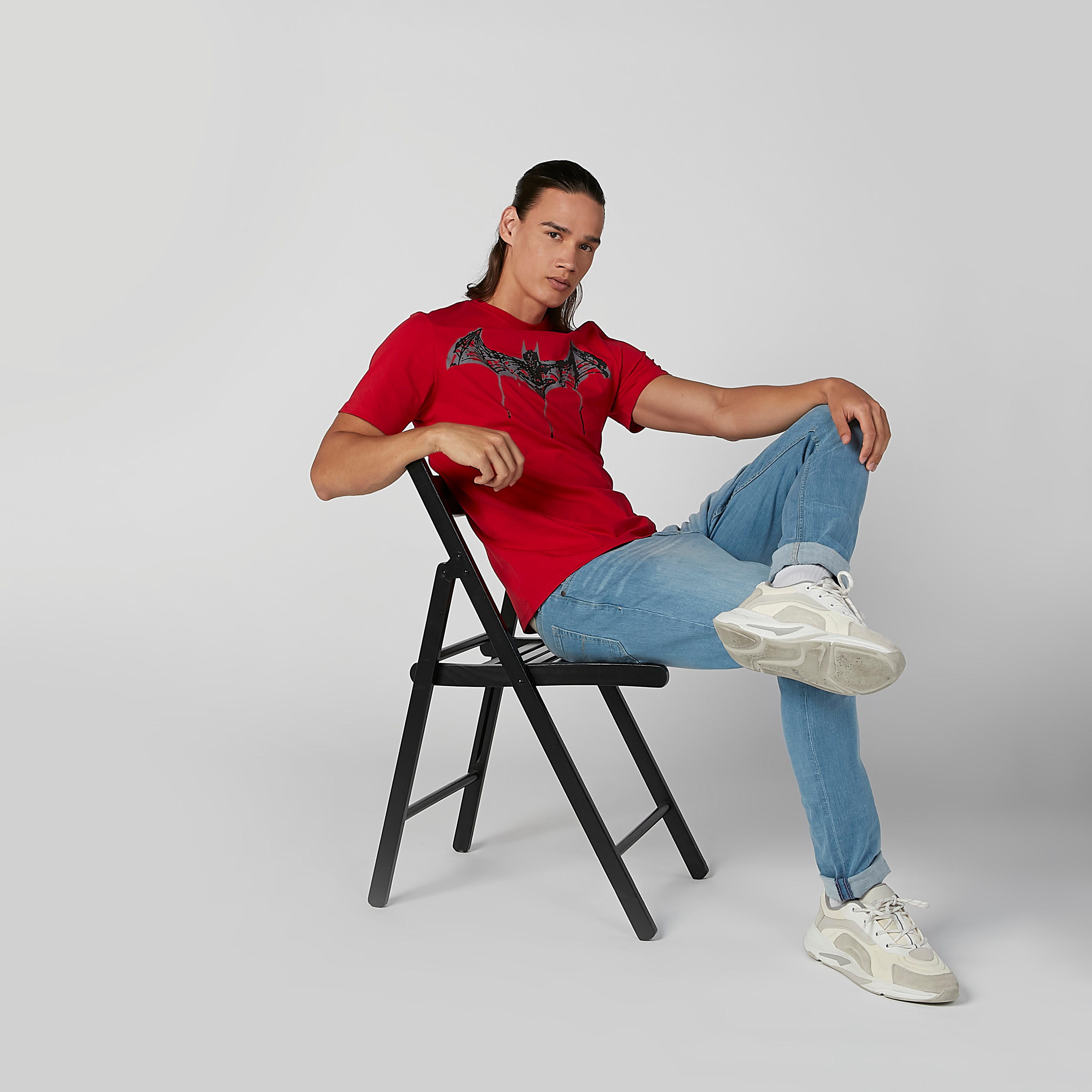 Sustainable Batman Printed T-shirt with Crew Neck and Short Sleeves-men-clothing-tshirtsandpolos-tshirts-image-2