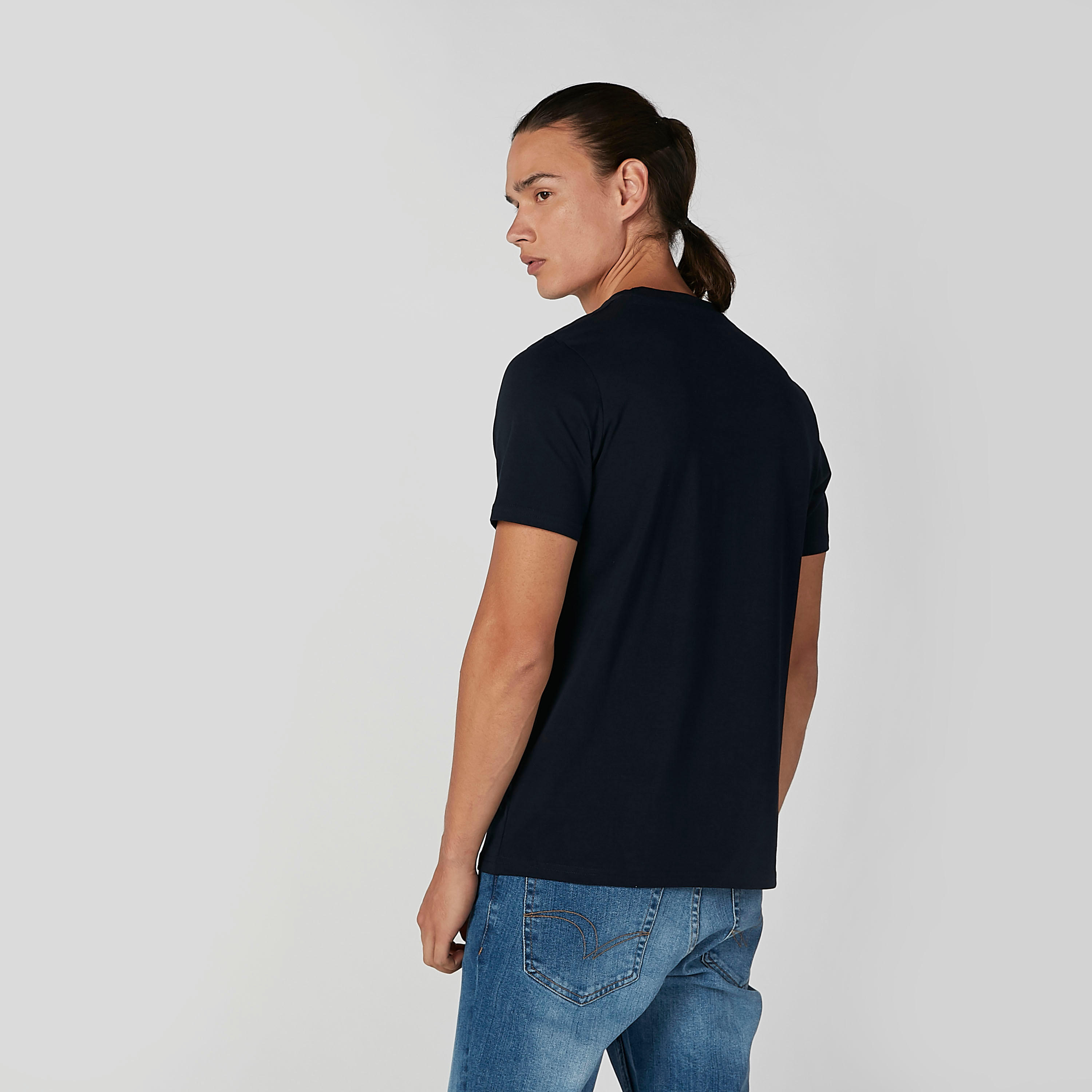 تيشيرت مستدام سليم بياقة ضيّقة وطبعات منصور -men-clothing-tshirtsandpolos-tshirts-image-3