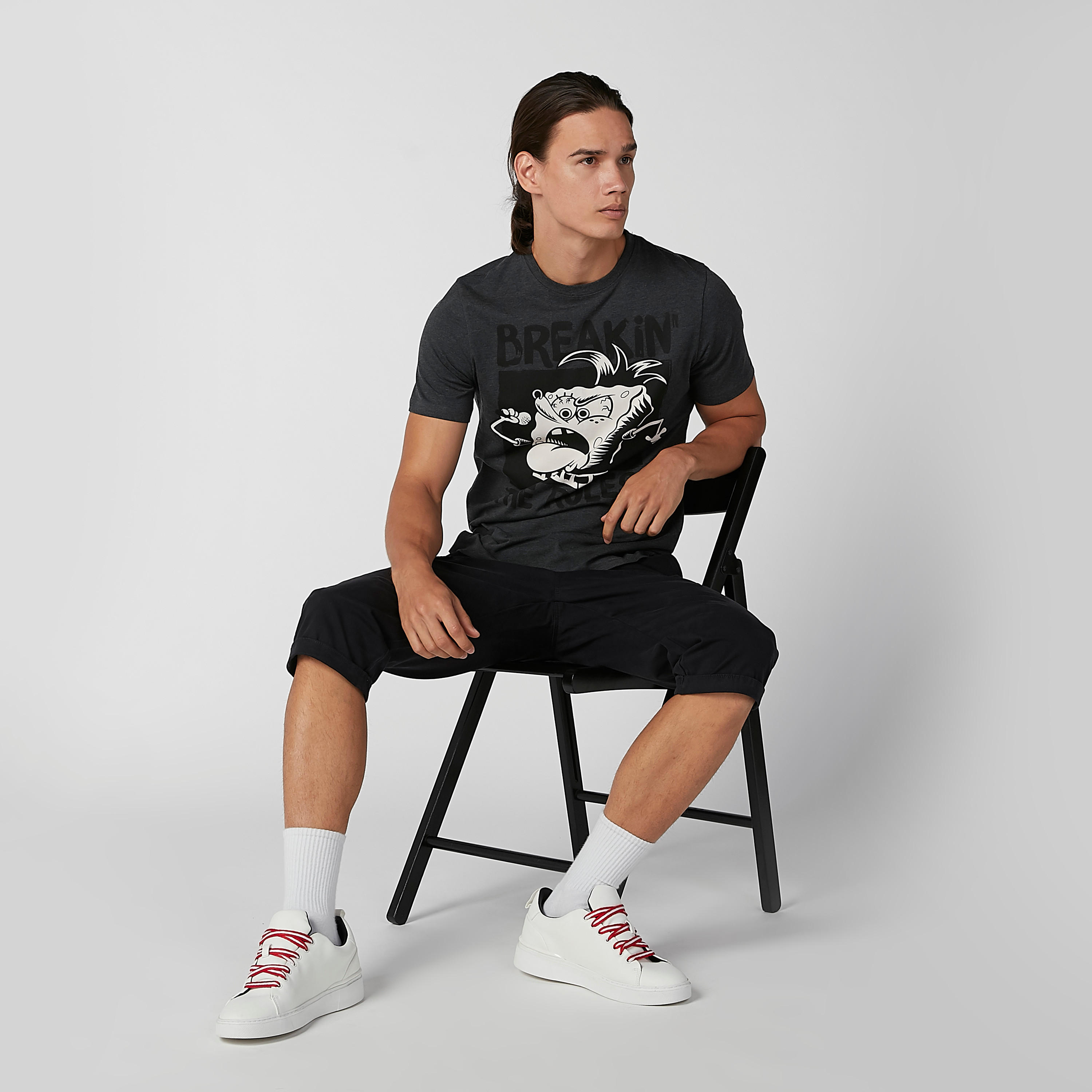 تيشيرت مستدام سليم بياقة ضيّقة وطبعات جرافيك-men-clothing-tshirtsandpolos-tshirts-image-3