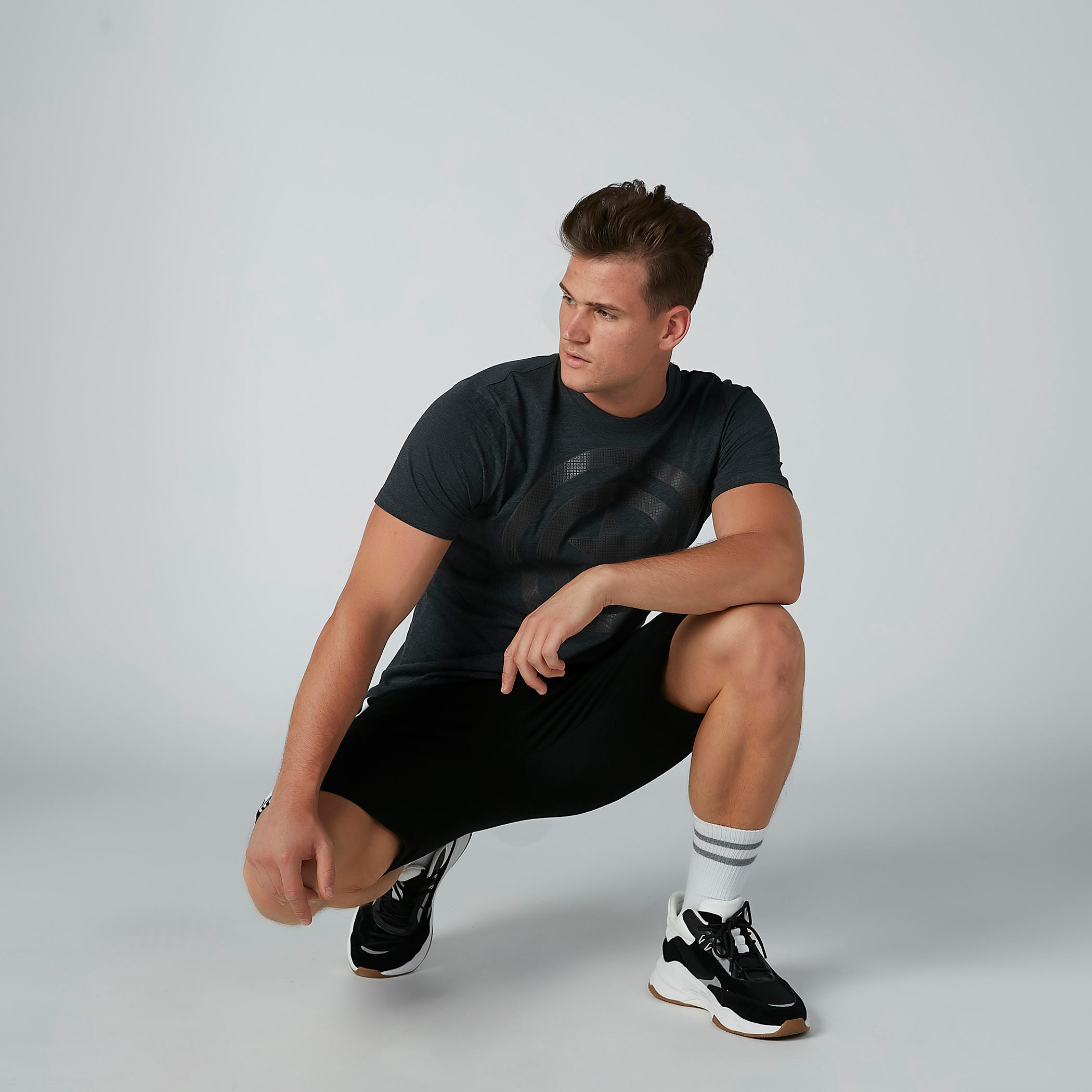 شورت مستدام برباط وشريطة وطبعات أفينجرز -men-clothing-bottoms-shorts-image-2
