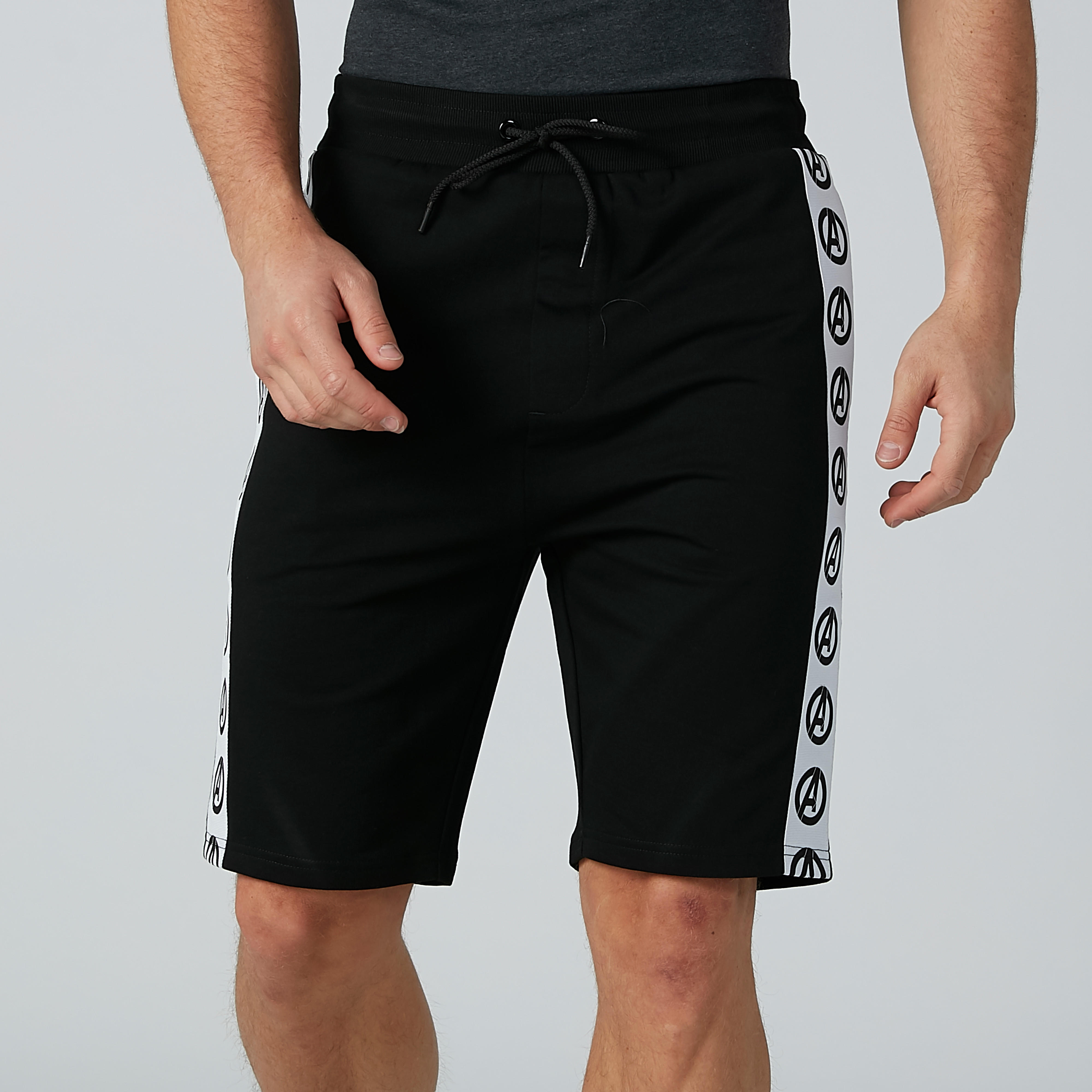 شورت مستدام برباط وشريطة وطبعات أفينجرز -men-clothing-bottoms-shorts-image-3
