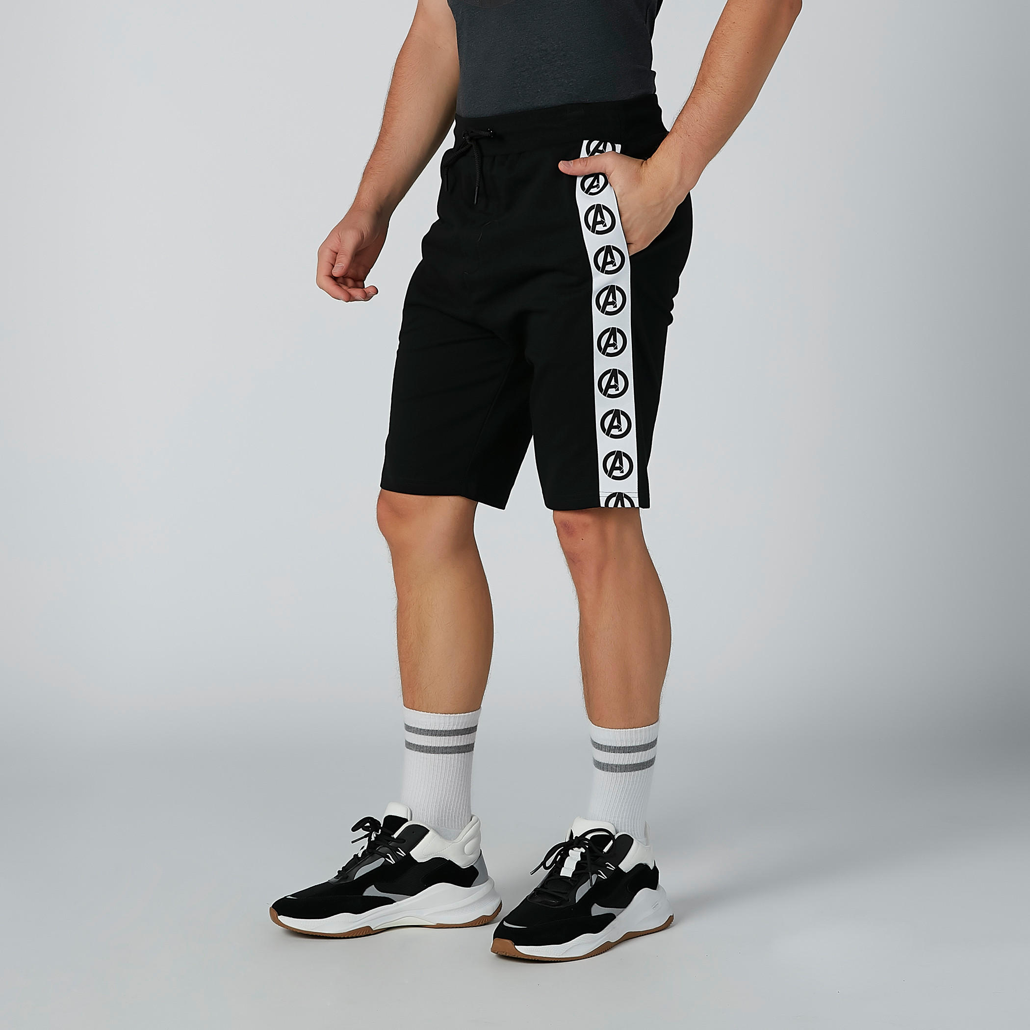 شورت مستدام برباط وشريطة وطبعات أفينجرز -men-clothing-bottoms-shorts-image-5