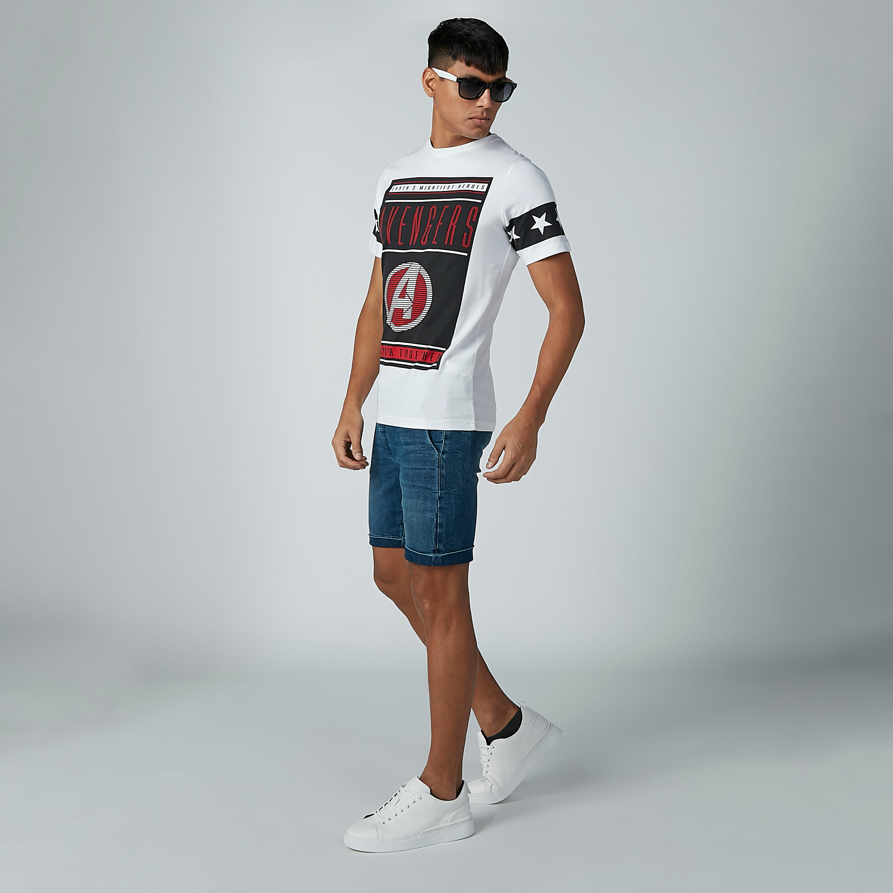 Sustainable Slim Fit Avengers Printed T-shirt with Crew Neck-men-clothing-tshirtsandpolos-tshirts-image-4
