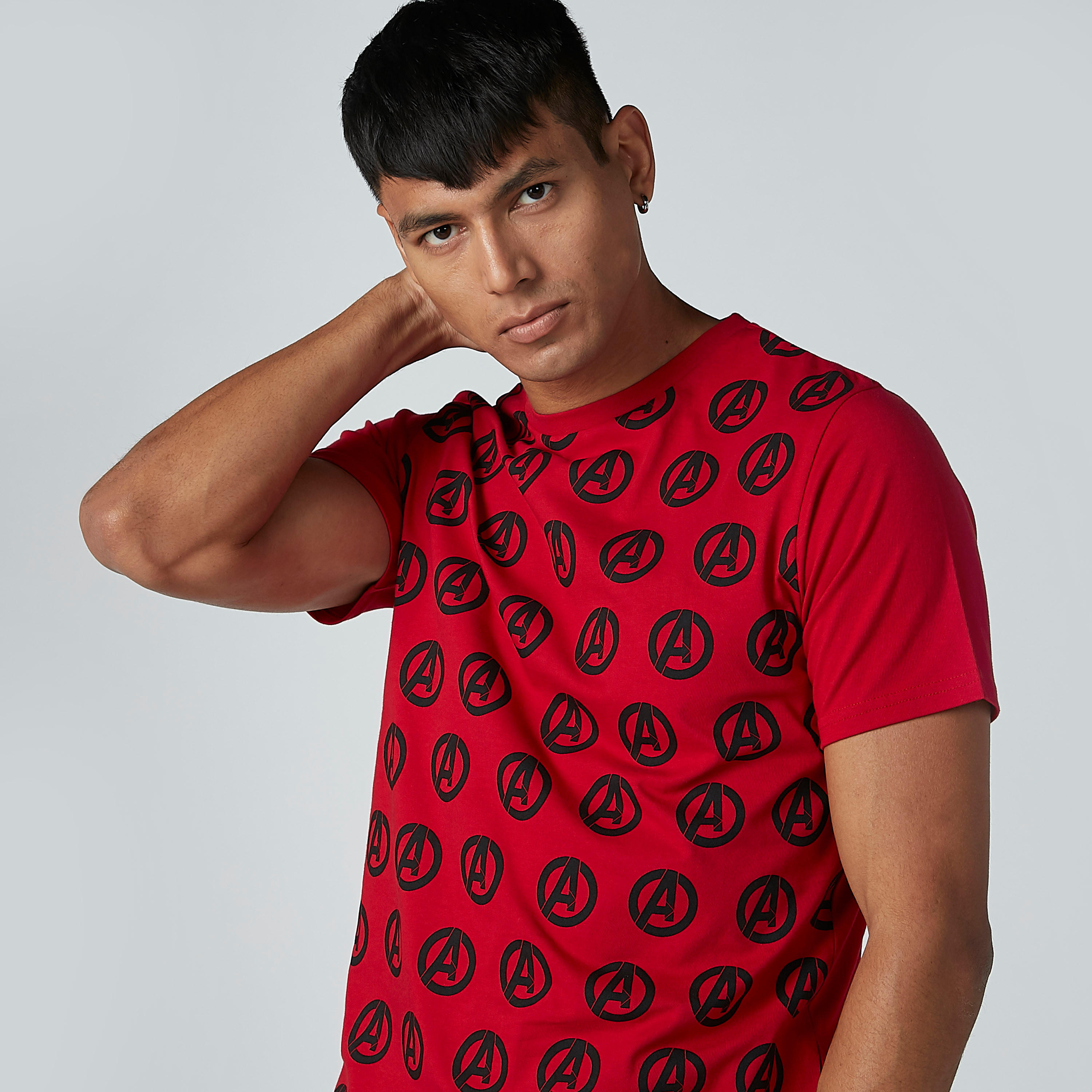 تيشيرت مستدام سليم بياقة ضيّقة وطبعات أفينجرز -men-clothing-tshirtsandpolos-tshirts-image-4
