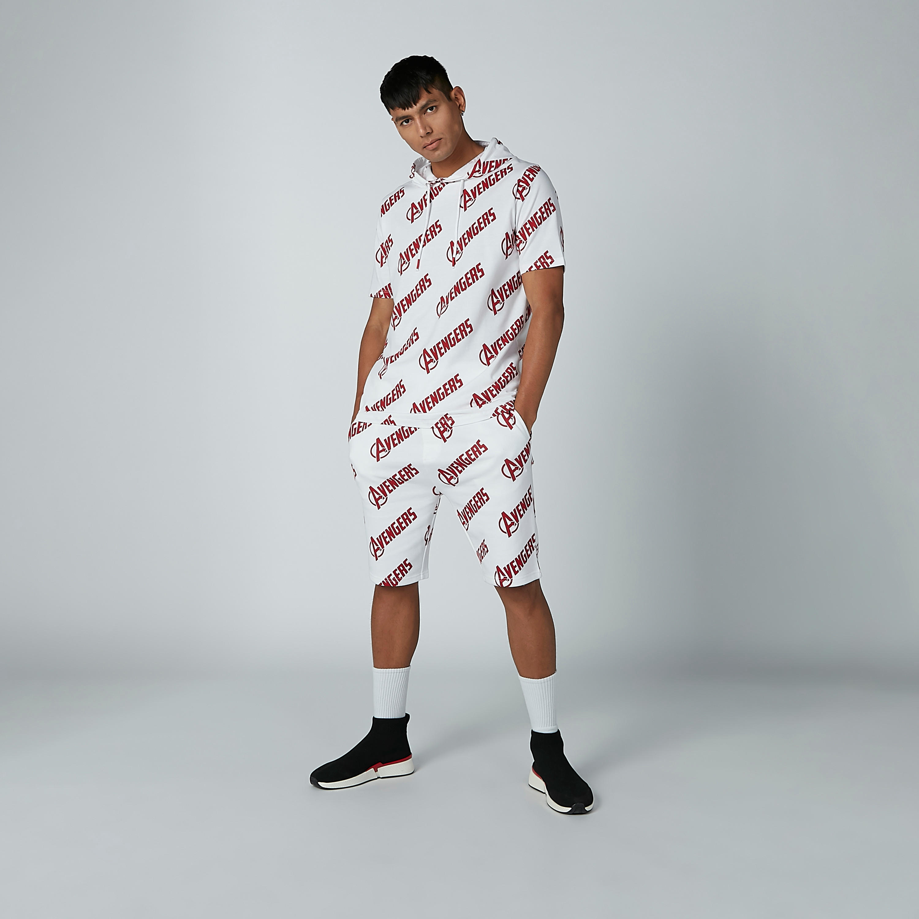 تيشيرت مستدام سليم بقبّعة وطبعات أفينجرز -men-clothing-tshirtsandpolos-tshirts-image-2