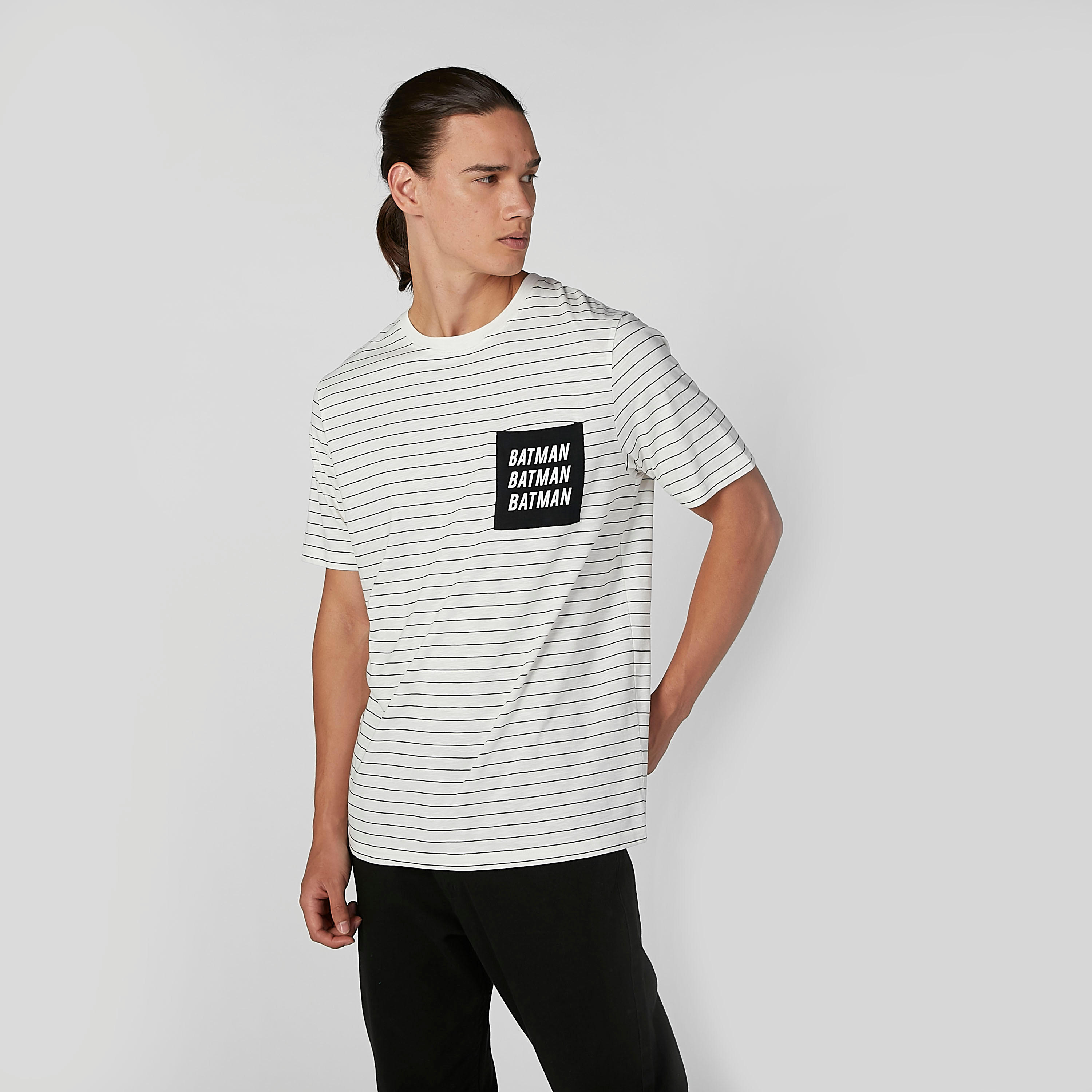 Sustainable Batman Printed Slim-Fit T-shirt with Crew Neck-men-clothing-tshirtsandpolos-tshirts-image-2
