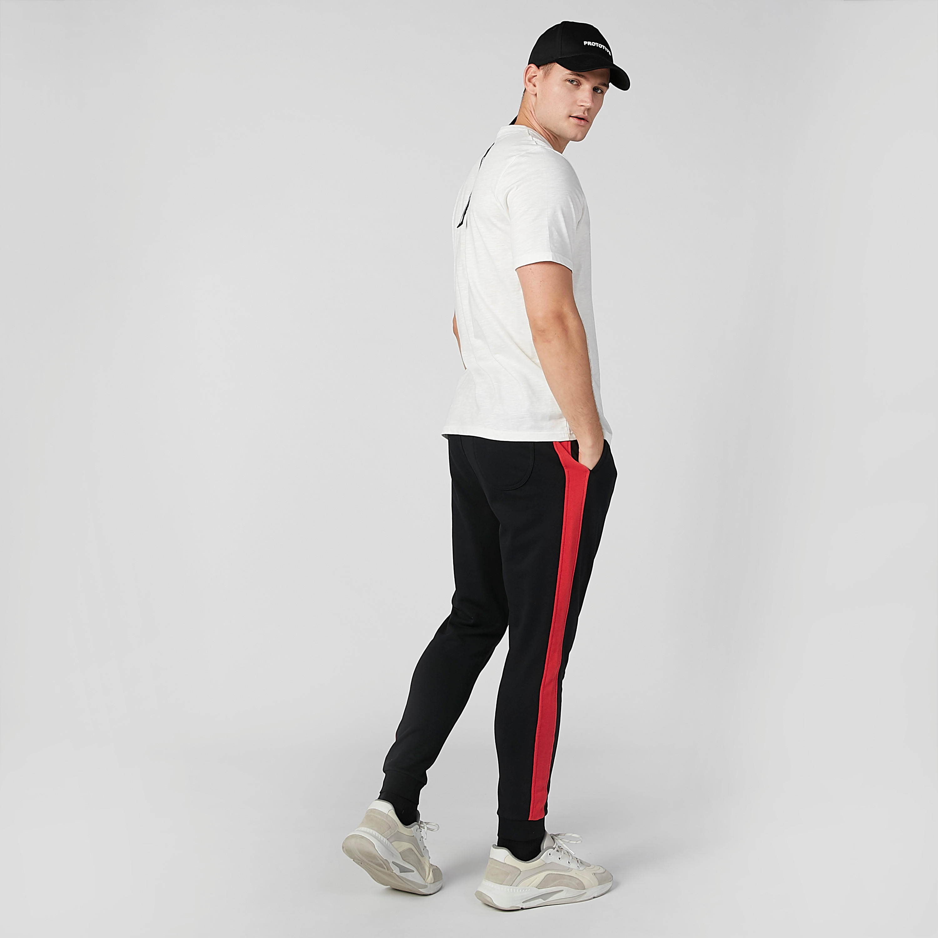 Sustainable Slim Fit Superman Printed T-shirt with Crew Neck-men-clothing-tshirtsandpolos-tshirts-image-4