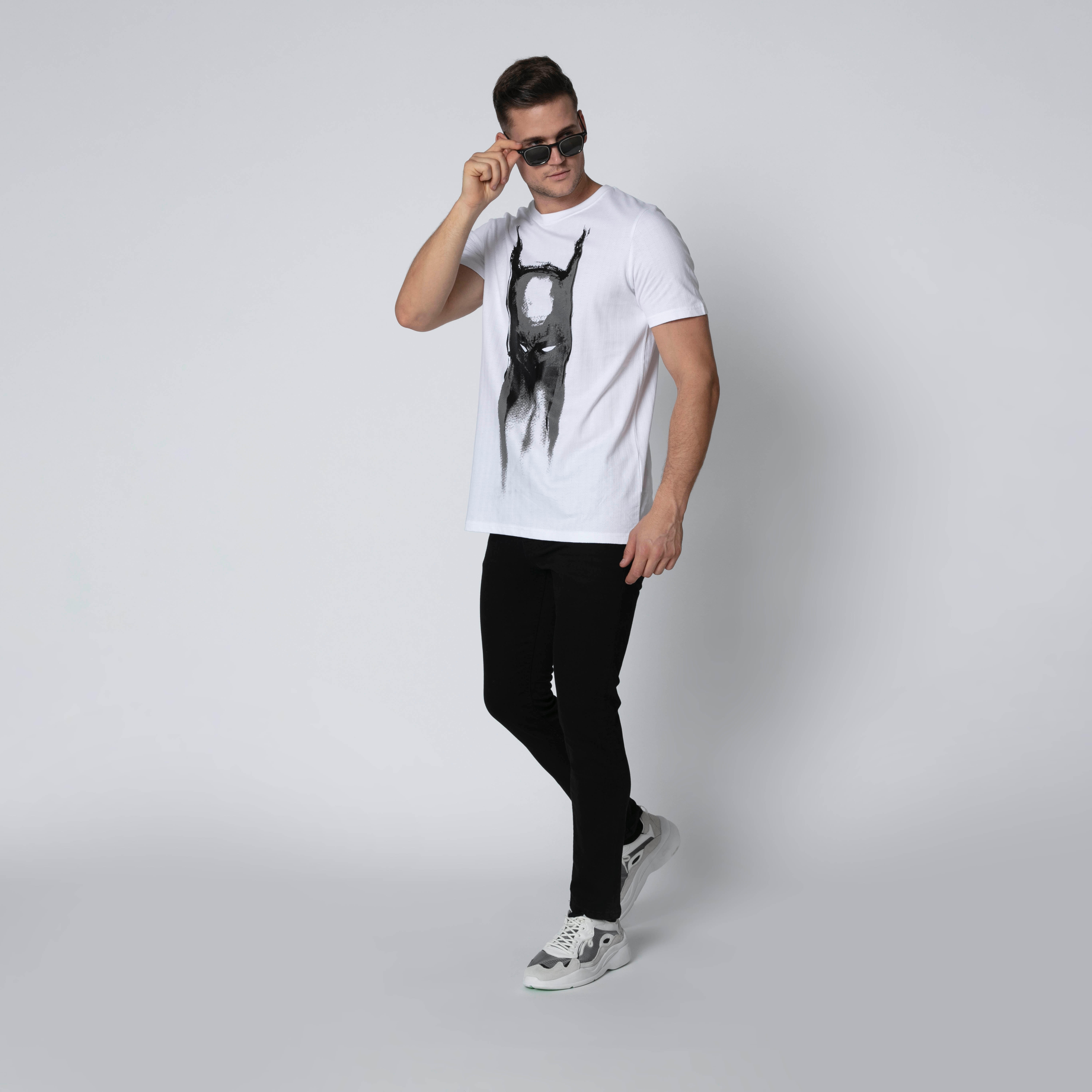 Sustainable Slim Fit Batman Printed T-shirt with Round Neck-men-clothing-tshirtsandpolos-tshirts-image-2