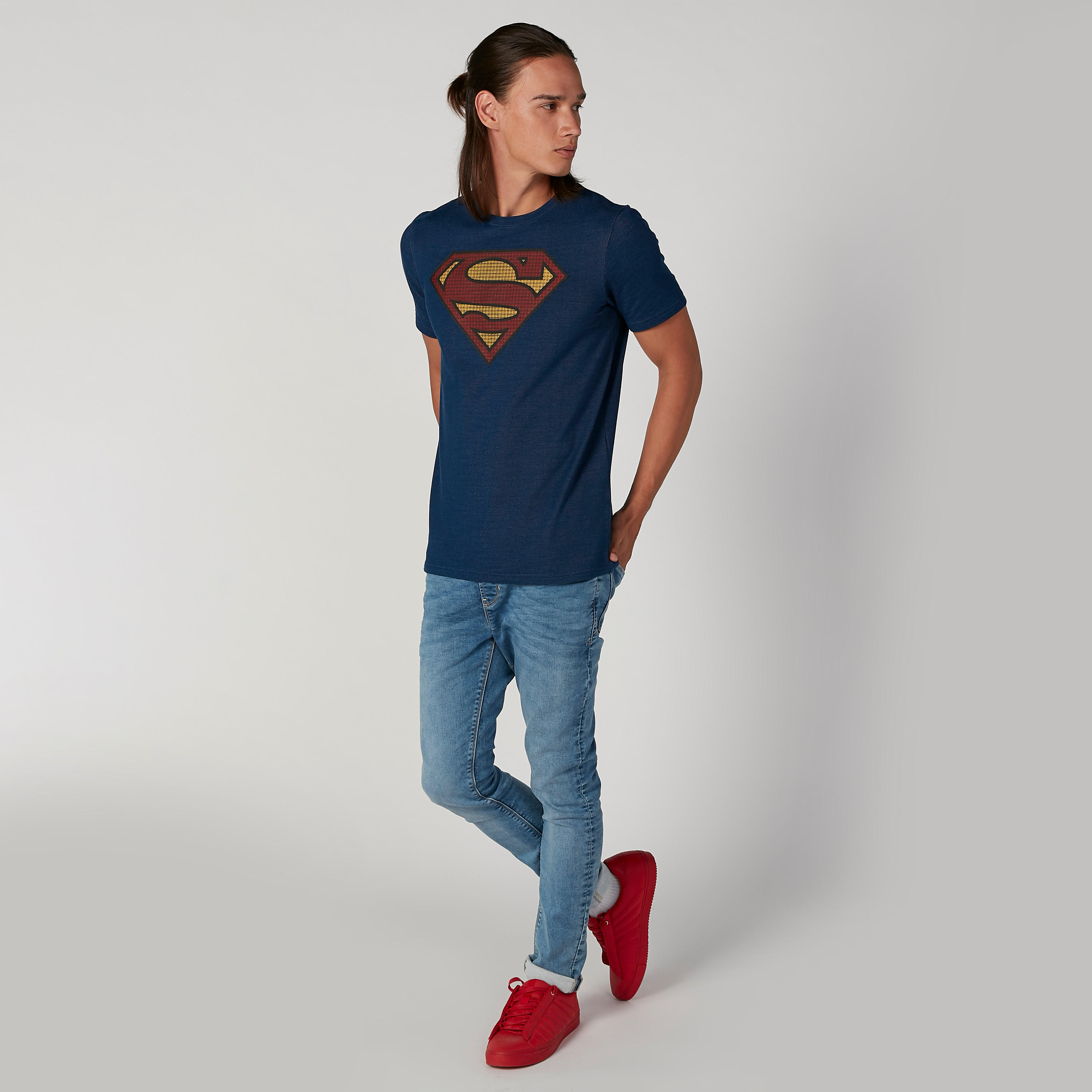 تيشيرت سليم بياقة مستديرة وأكمام قصيرة وطبعات سوبرمان-men-clothing-tshirtsandpolos-tshirts-image-2