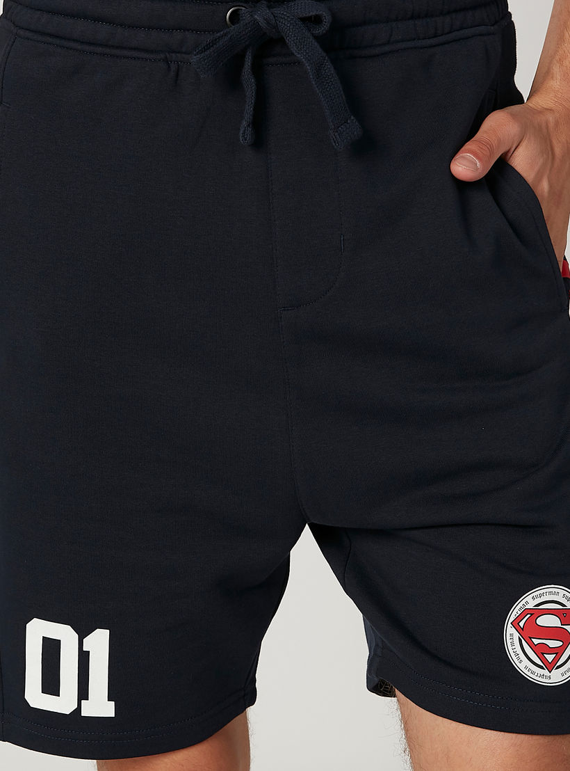 شورت مستدام بقصّة سليم وخصر متوسط الارتفاع وجيوب-men-clothing-bottoms-shorts-image-3