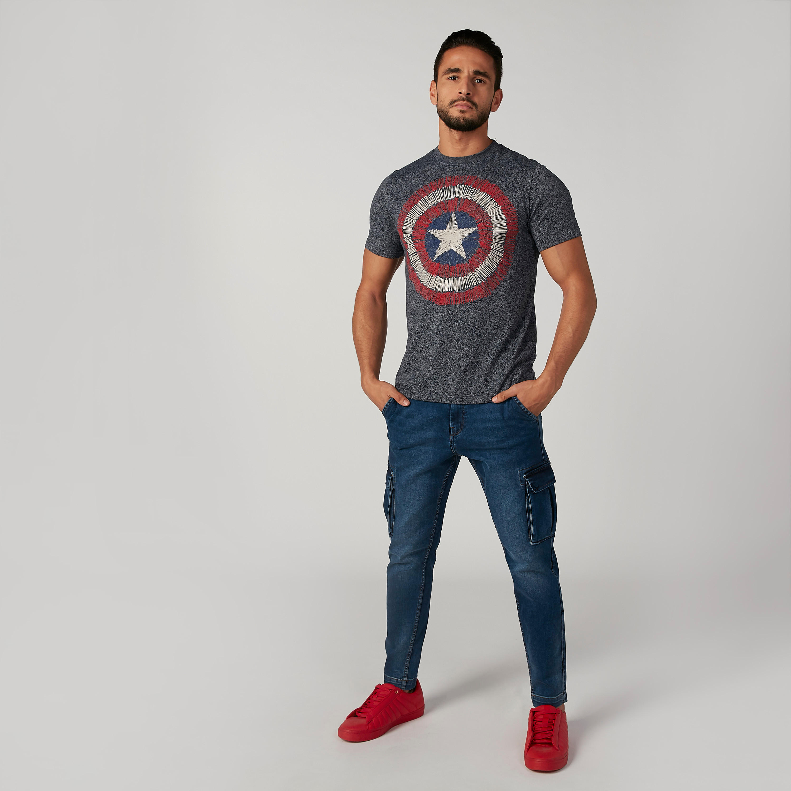 تيشيرت مستدام سليم بياقة ضيّقة وطبعات كابتن أمريكا -men-clothing-tshirtsandpolos-tshirts-image-3