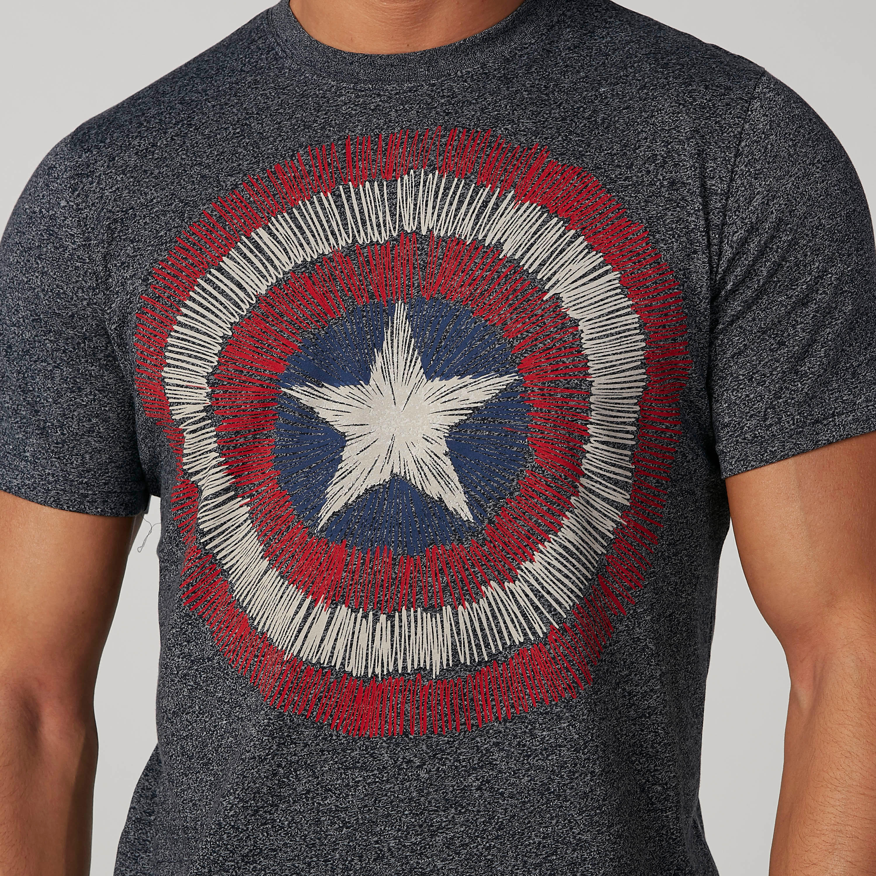 تيشيرت مستدام سليم بياقة ضيّقة وطبعات كابتن أمريكا -men-clothing-tshirtsandpolos-tshirts-image-4