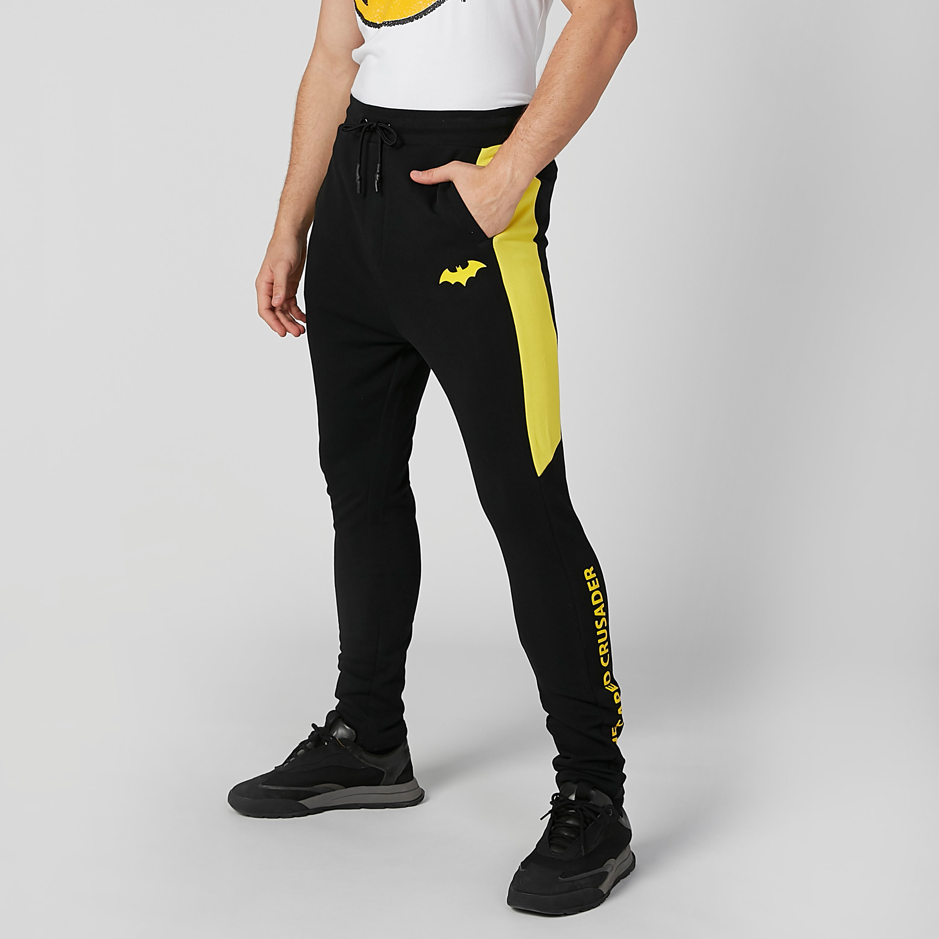 بنطلون رياضي مستدام برباط وطبعات باتمان-men-clothing-bottoms-joggers-image-3