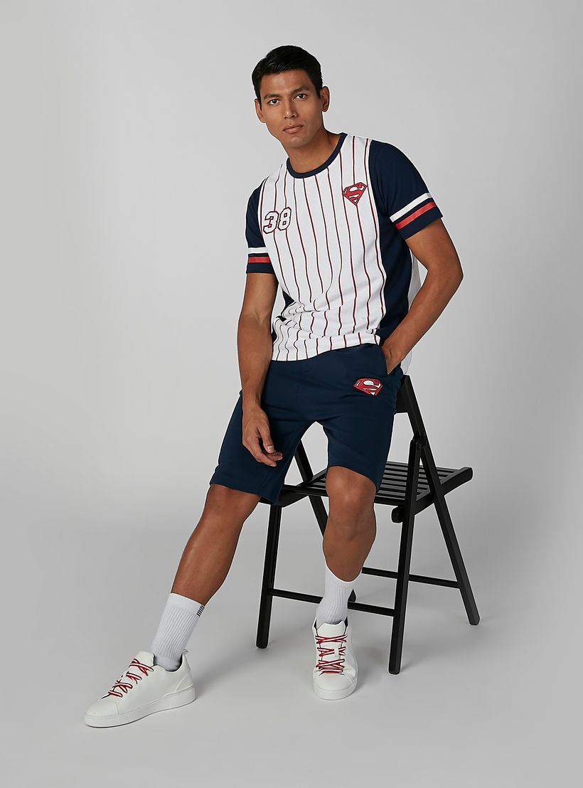 تيشيرت مستدام بقصّة سليم وياقة ضيّقة وطبعات سوبرمان-men-clothing-tshirtsandpolos-tshirts-image-1