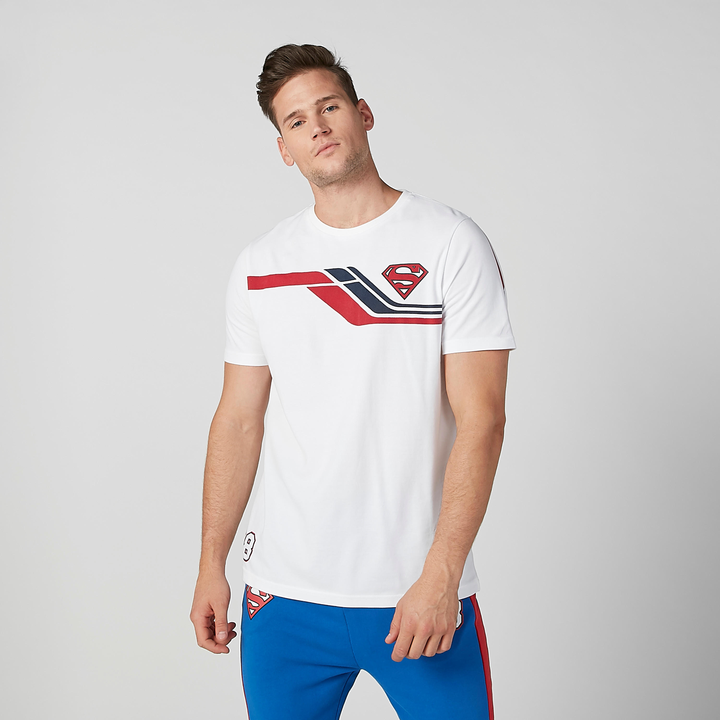 تيشيرت مستدام سليم بياقة ضيّقة وطبعات سوبرمان-men-clothing-tshirtsandpolos-tshirts-image-1