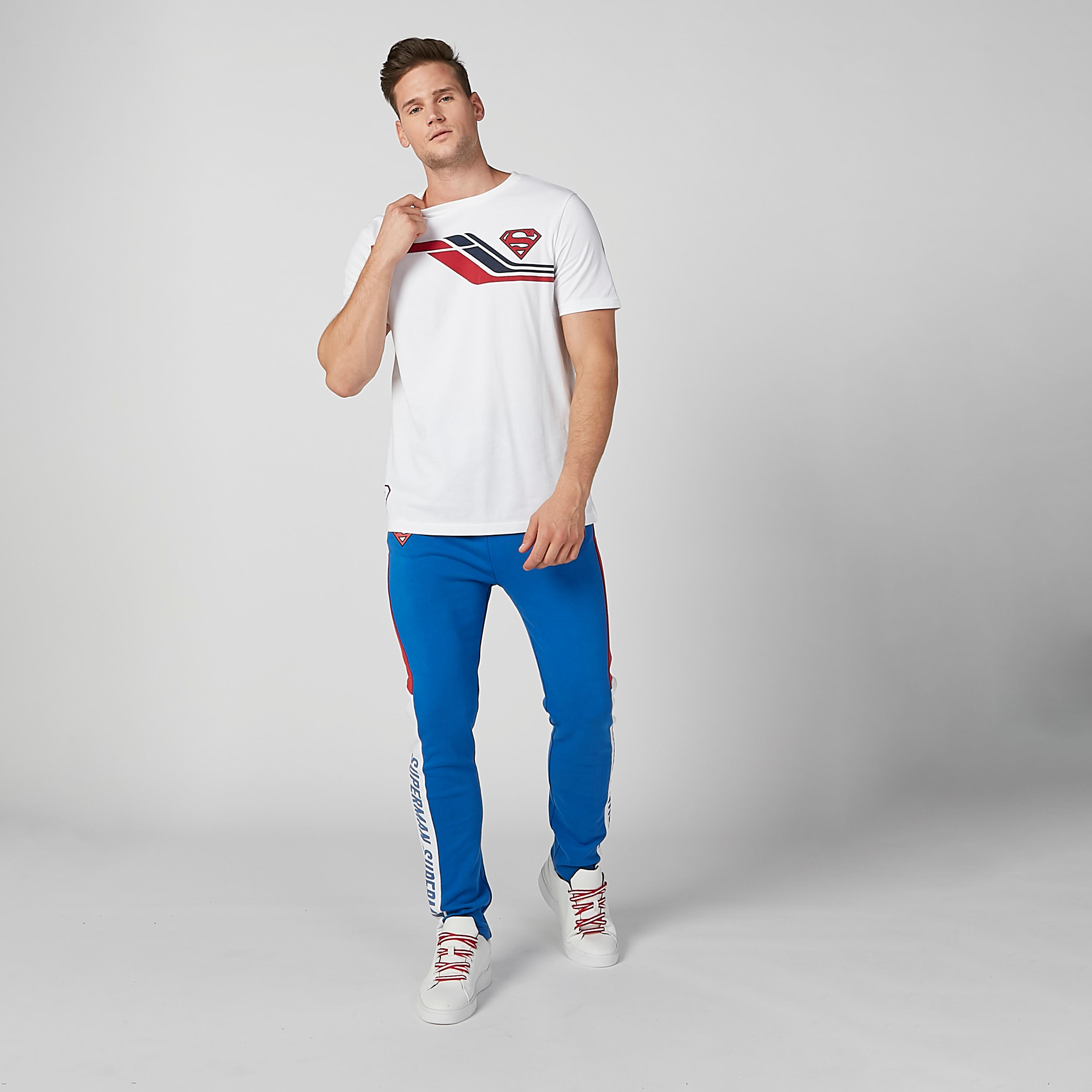 تيشيرت مستدام سليم بياقة ضيّقة وطبعات سوبرمان-men-clothing-tshirtsandpolos-tshirts-image-2