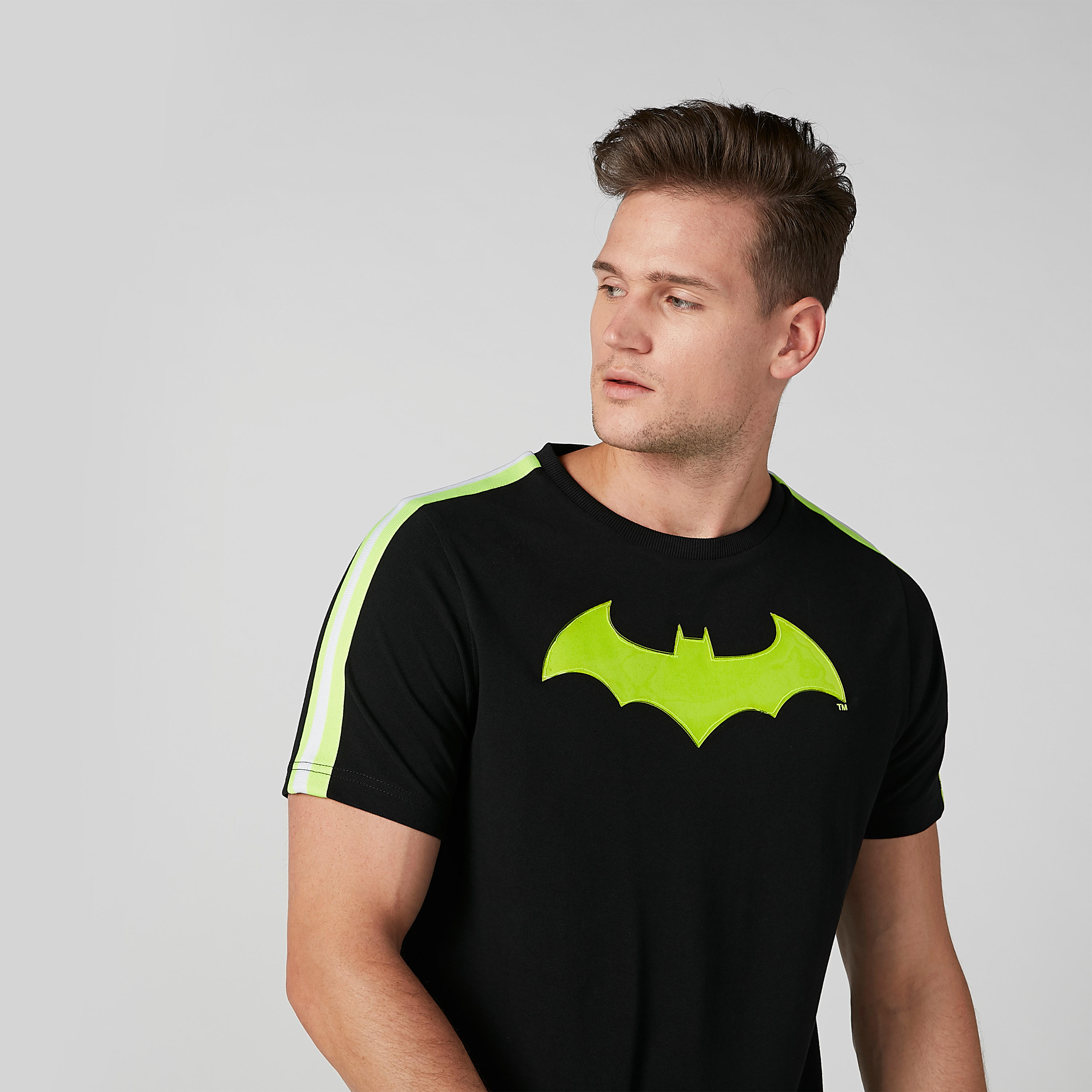 تيشيرت مستدام بقصّة سليم وياقة ضيّقة وطبعات باتمان -men-clothing-tshirtsandpolos-tshirts-image-5