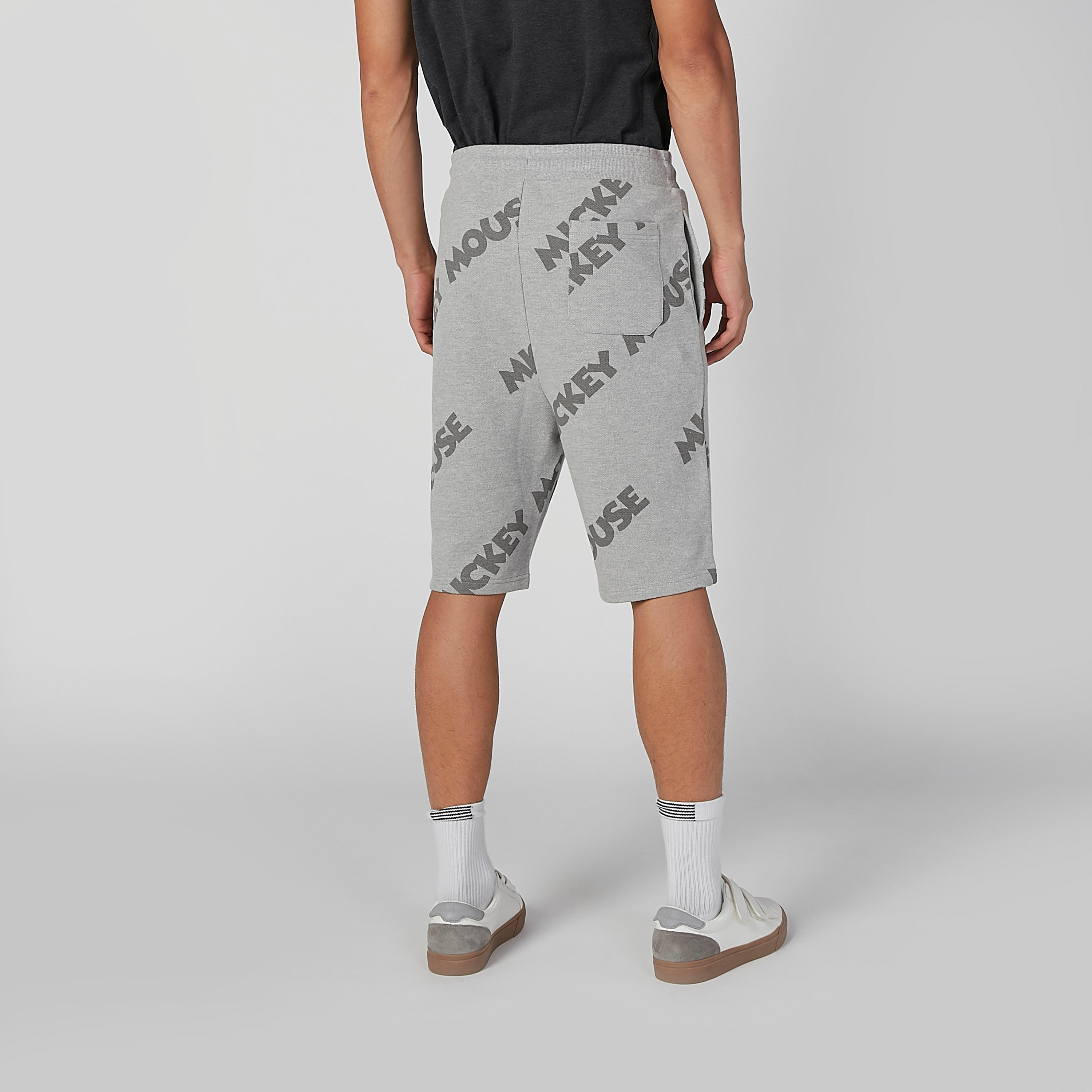 شورت مستدام بقصّة سليم وطبعات ميكي ماوس-men-clothing-bottoms-shorts-image-4