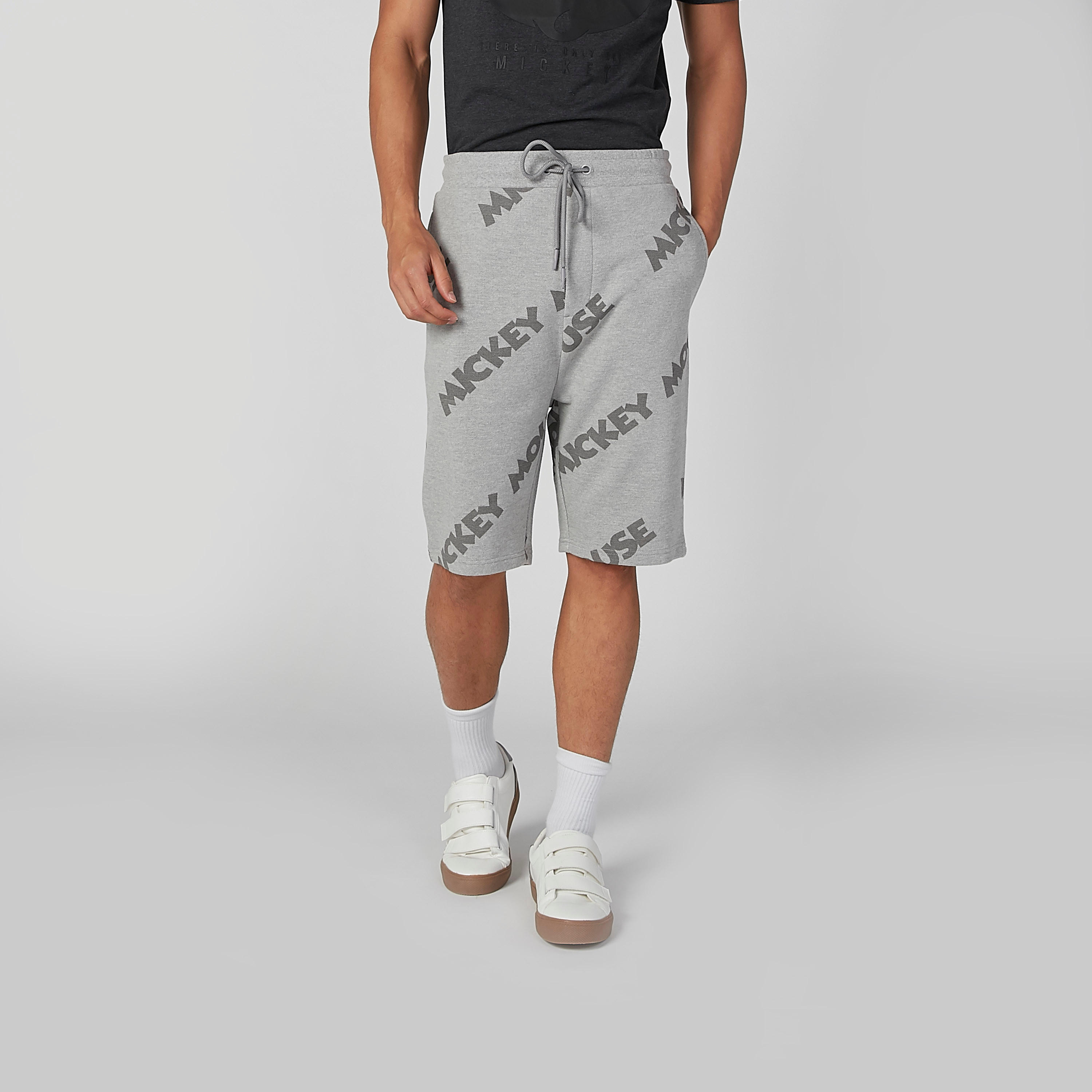 شورت مستدام بقصّة سليم وطبعات ميكي ماوس-men-clothing-bottoms-shorts-image-5