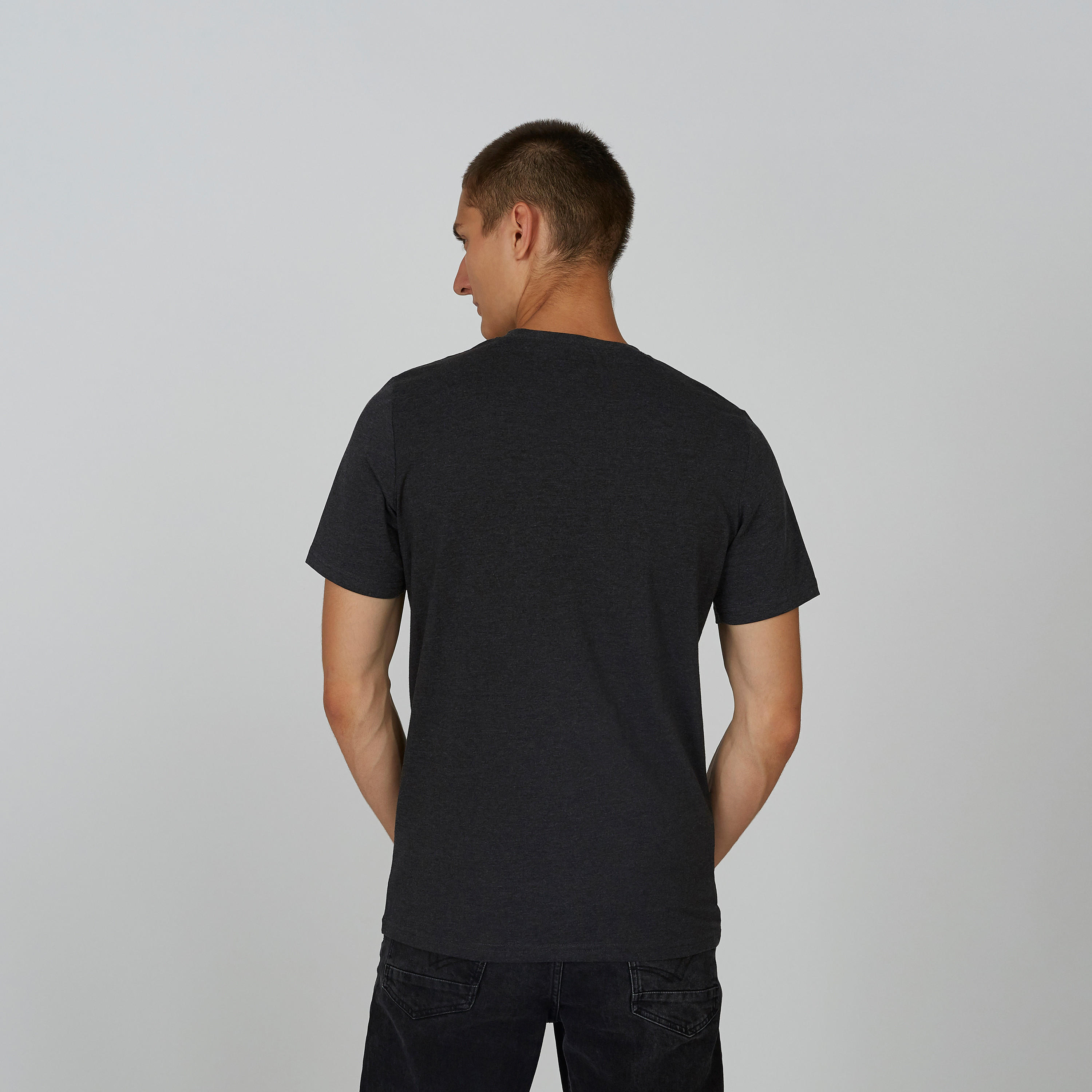 تيشيرت مستدام سليم بياقة ضيّقة وطبعات كابتن أمريكا -men-clothing-tshirtsandpolos-tshirts-image-3