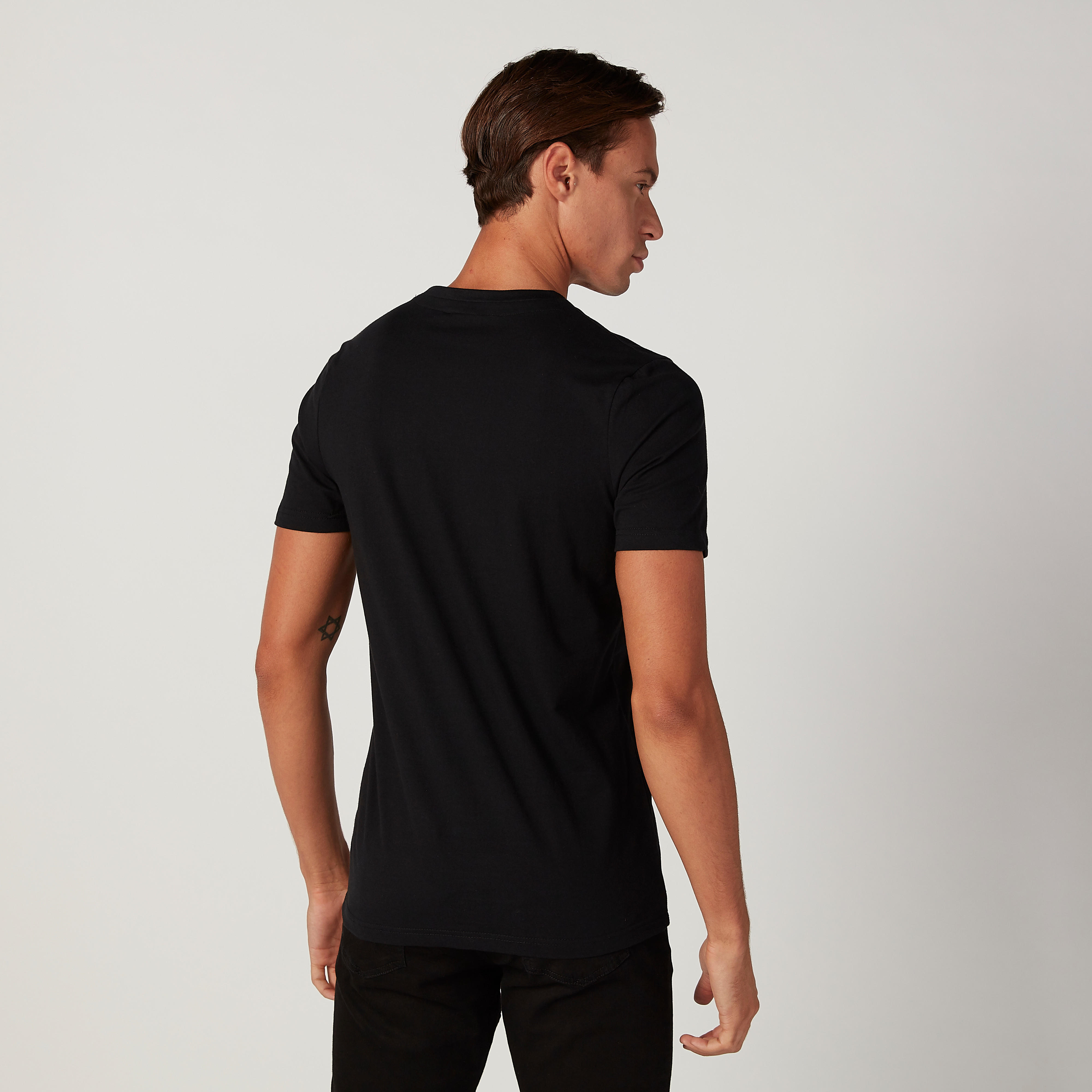 تيشيرت مستدام سليم فيت بياقة ضيّقة وطبعات -men-clothing-tshirtsandpolos-tshirts-image-4