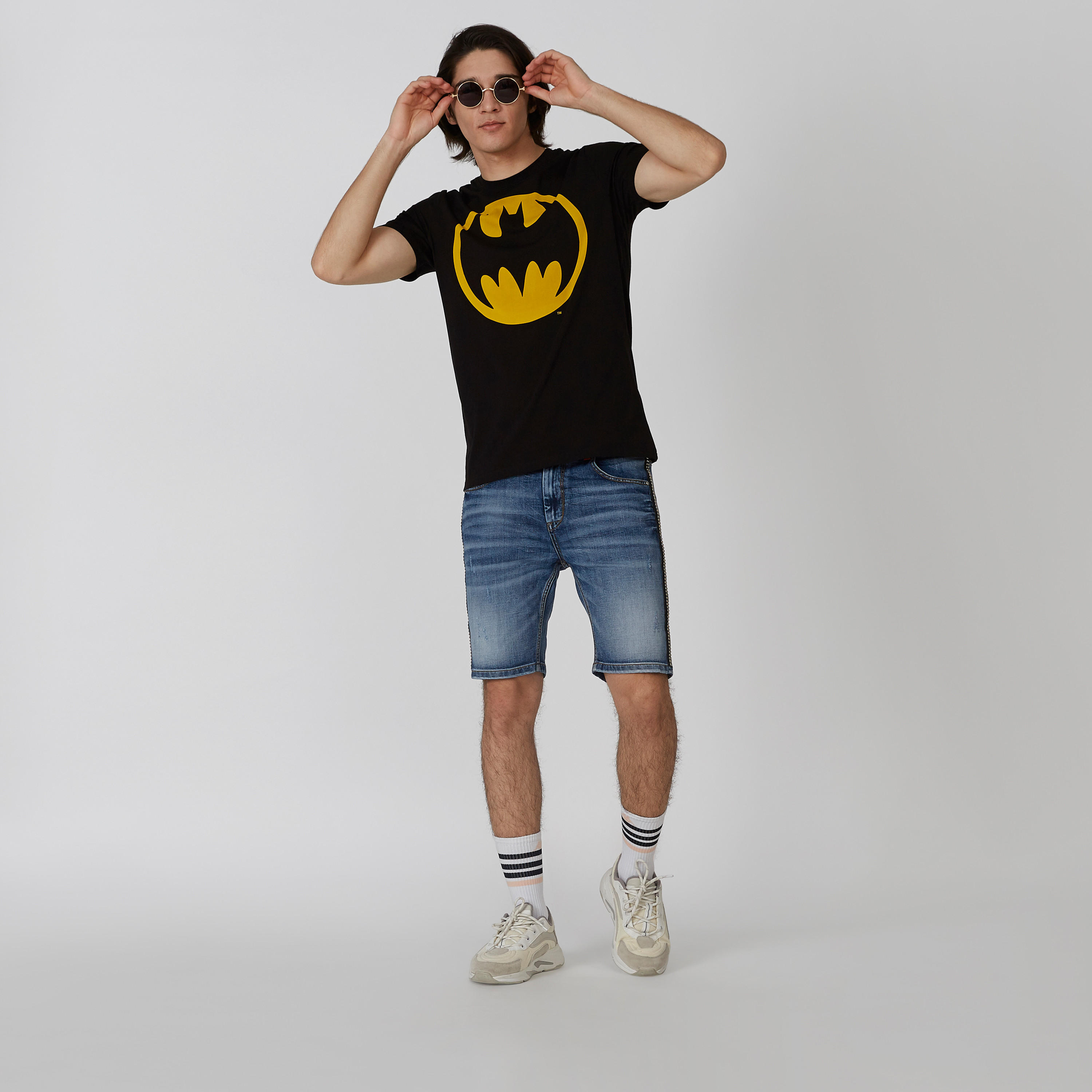 تيشيرت مستدام سليم بأكمام قصيرة وطبعات باتمان-men-clothing-tshirtsandpolos-tshirts-image-2