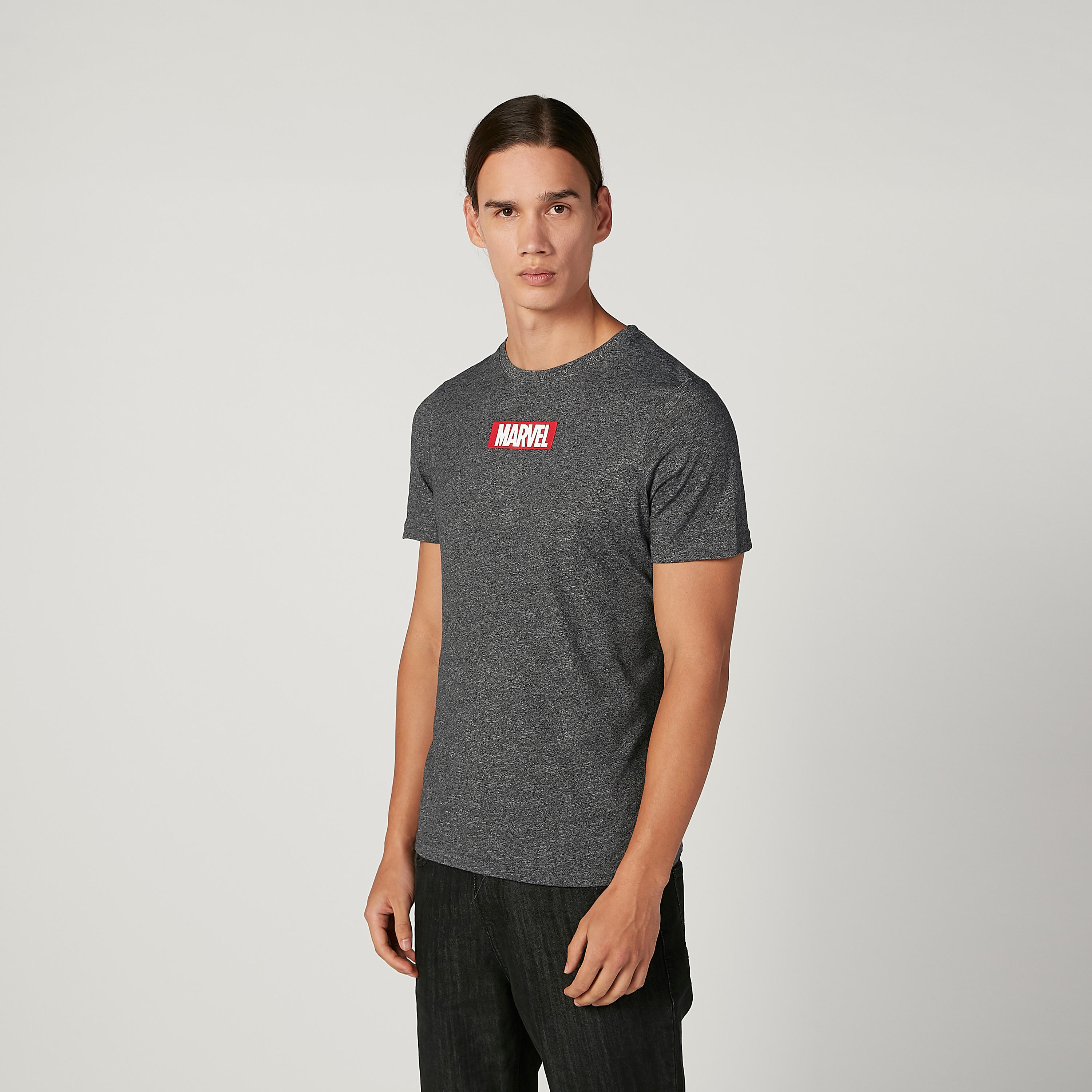 تيشيرت مستدام بقصّة سليم وياقة ضيقة وطبعات مارفل -men-clothing-tshirtsandpolos-tshirts-image-1