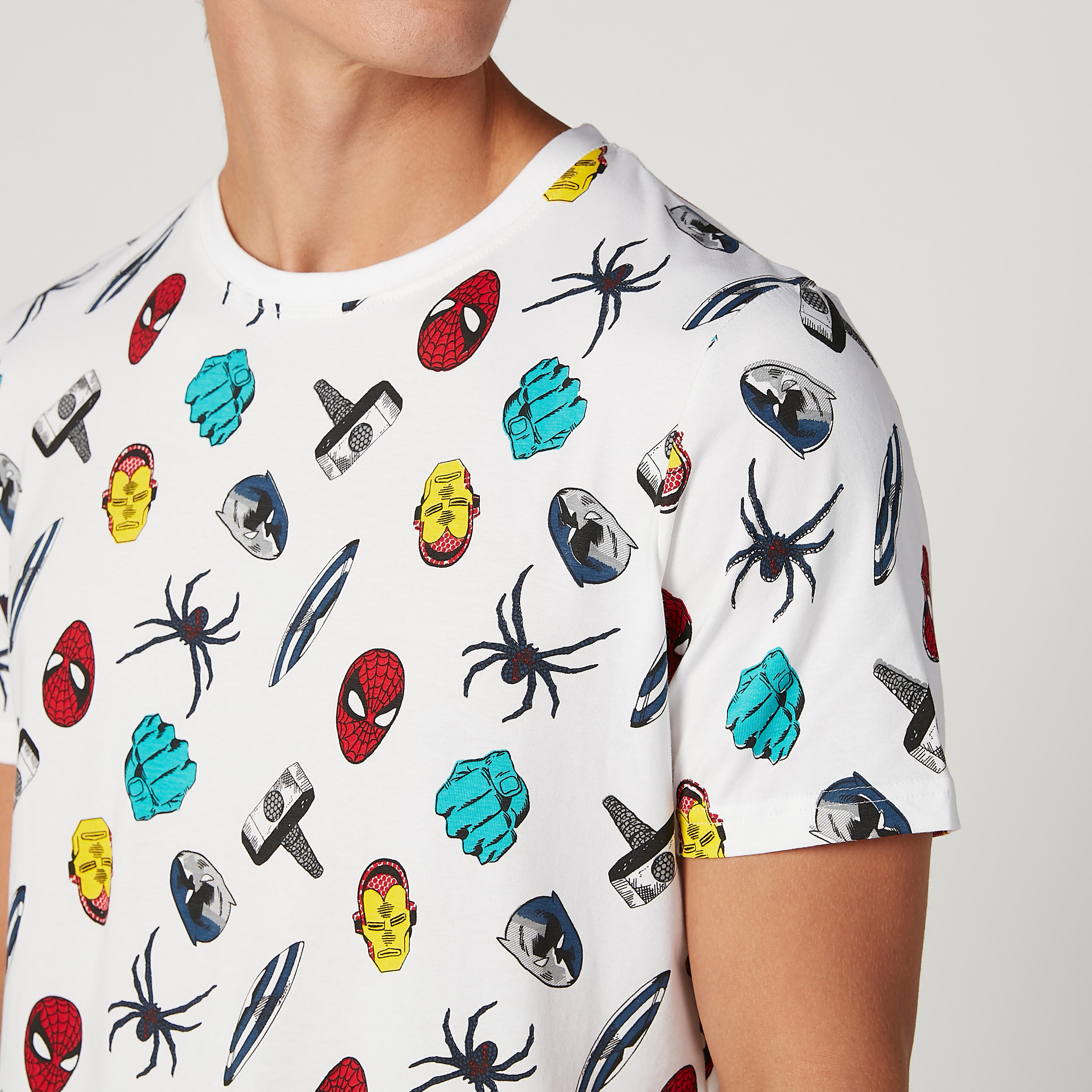 Sustainable Slim Fit Avengers Printed T-shirt with Crew Neck-men-clothing-tshirtsandpolos-tshirts-image-3