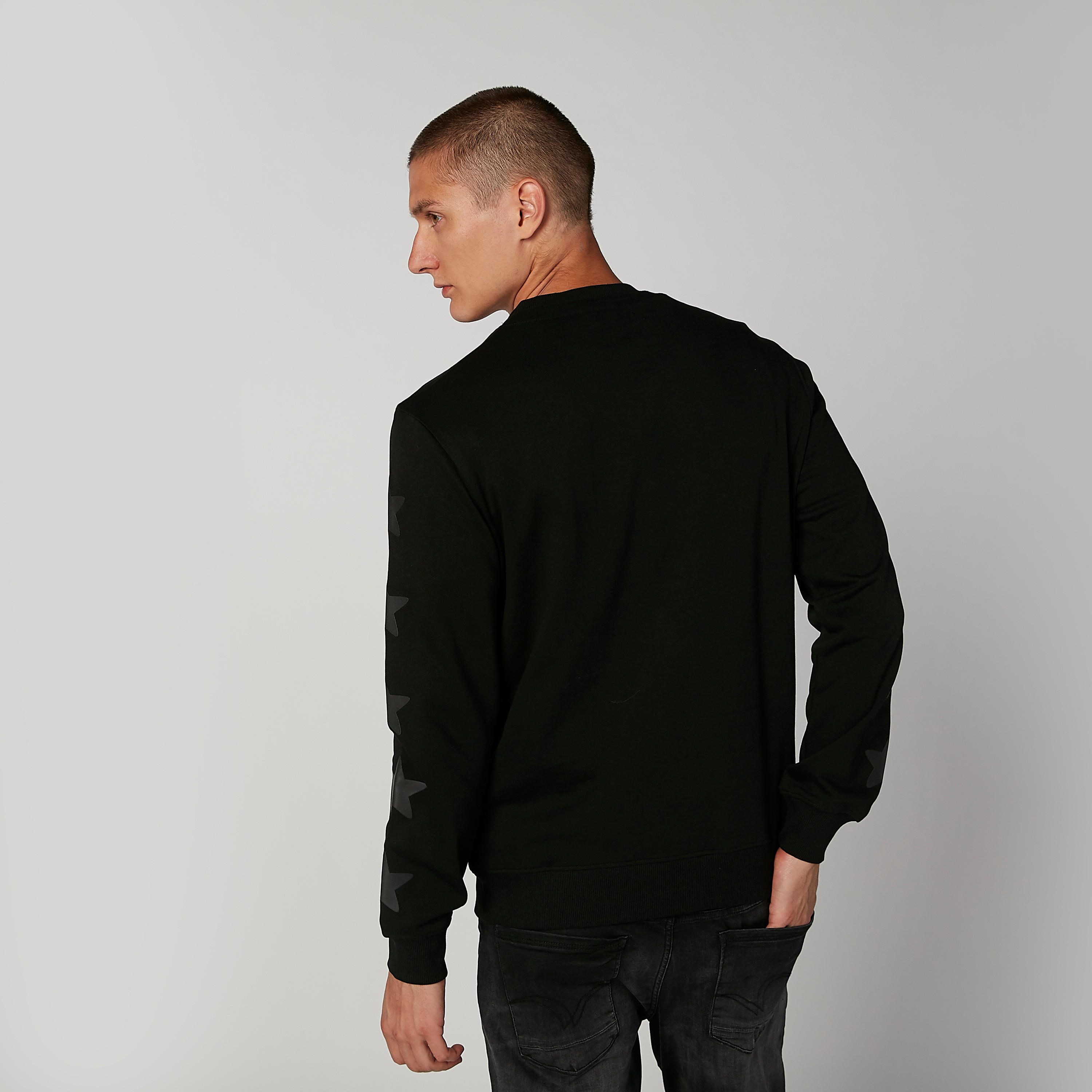 سويت شيرت مستدام بأكمام طويلة وطبعات باتمان -men-winterwear-hoodiesandsweatshirts-image-2