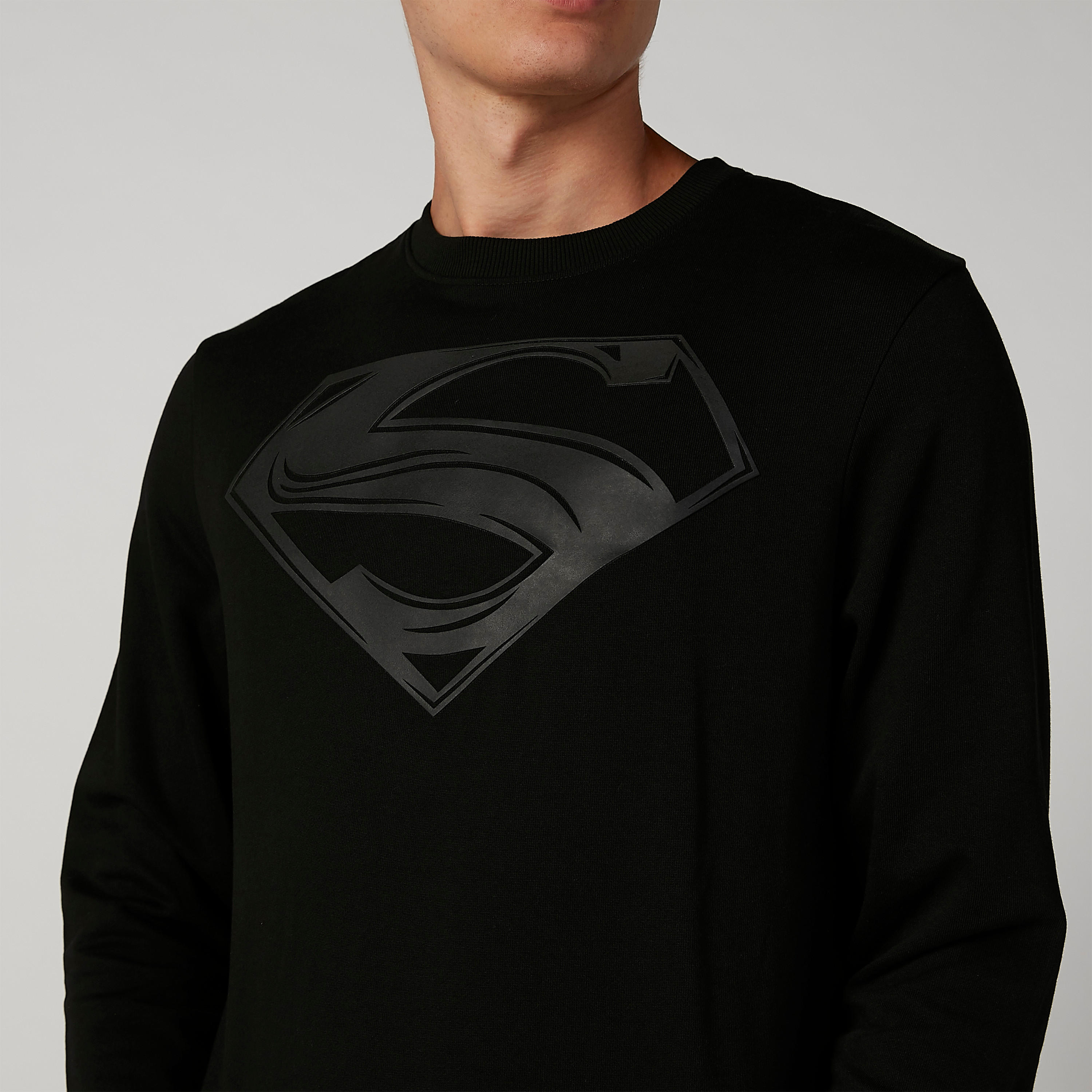 كنزة مستدامة بياقة مستديرة وأكمام طويلة وطبعات سوبرمان -men-winterwear-hoodiesandsweatshirts-image-5