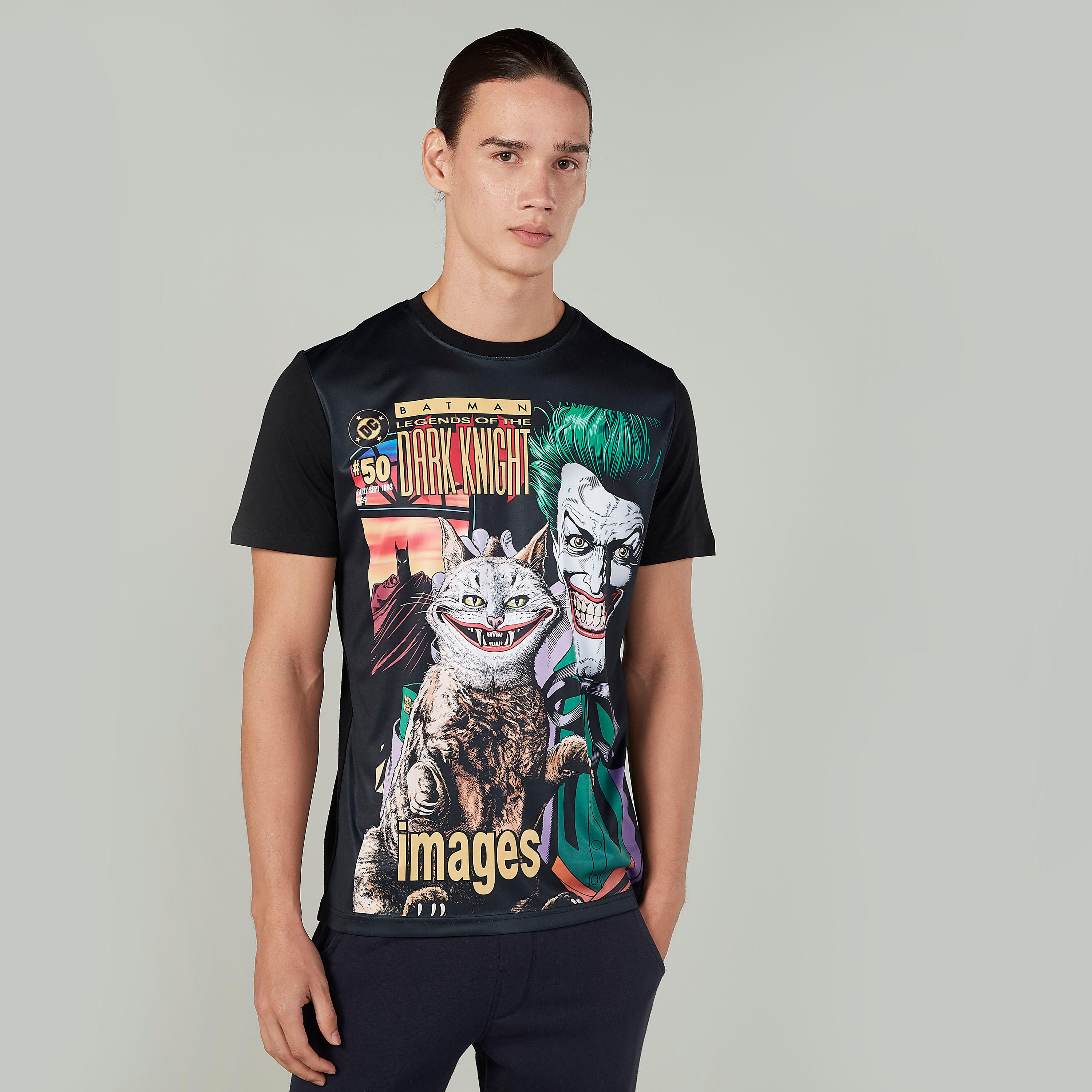 تيشيرت مستدام سليم بياقة ضيّقة وطبعات ذا دارك نايت-men-clothing-tshirtsandpolos-tshirts-image-1