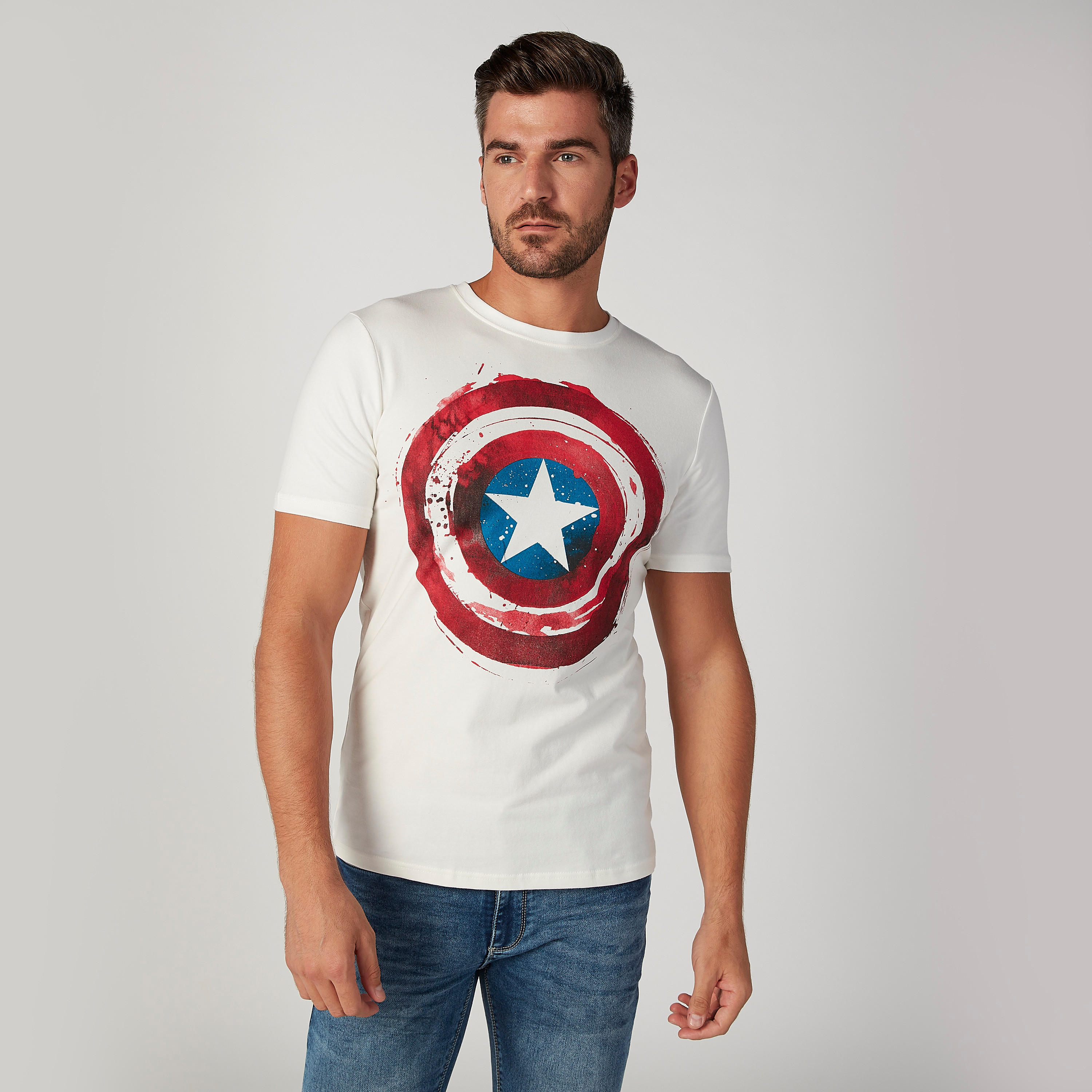 تيشيرت مستدام بياقة ضيّقة وأكمام قصيرة وطبعات أفينجرز-men-clothing-tshirtsandpolos-tshirts-image-1