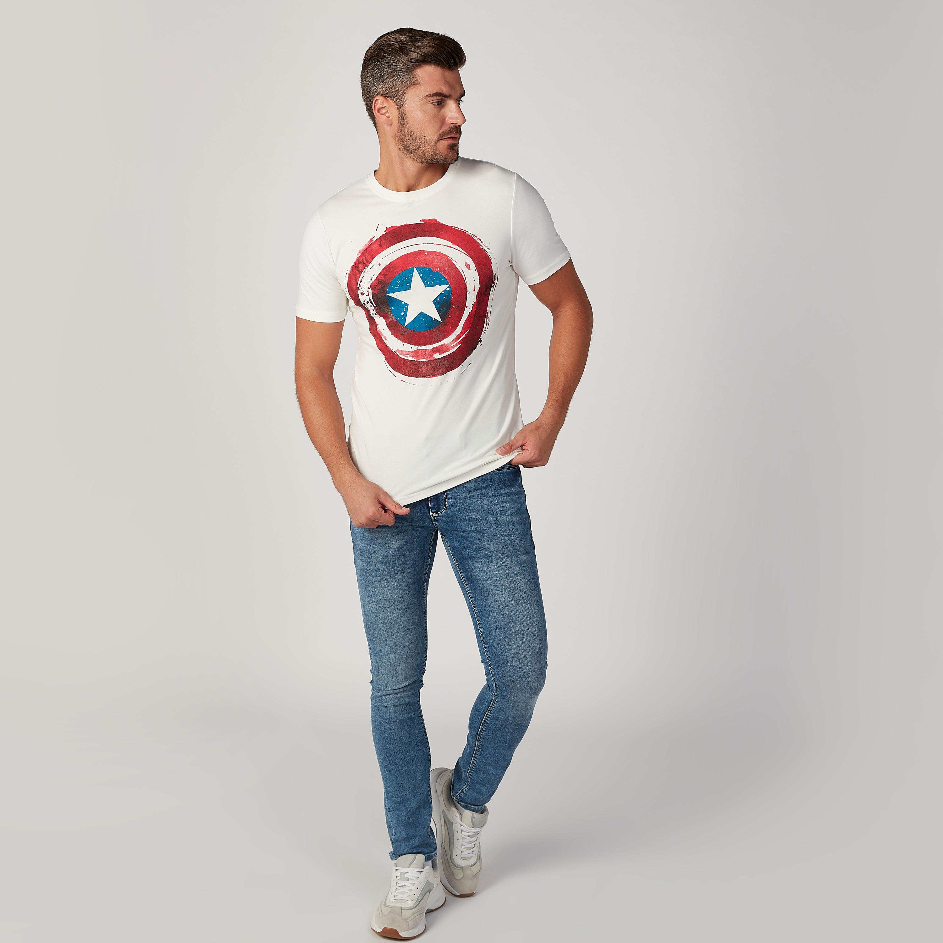 تيشيرت مستدام بياقة ضيّقة وأكمام قصيرة وطبعات أفينجرز-men-clothing-tshirtsandpolos-tshirts-image-2