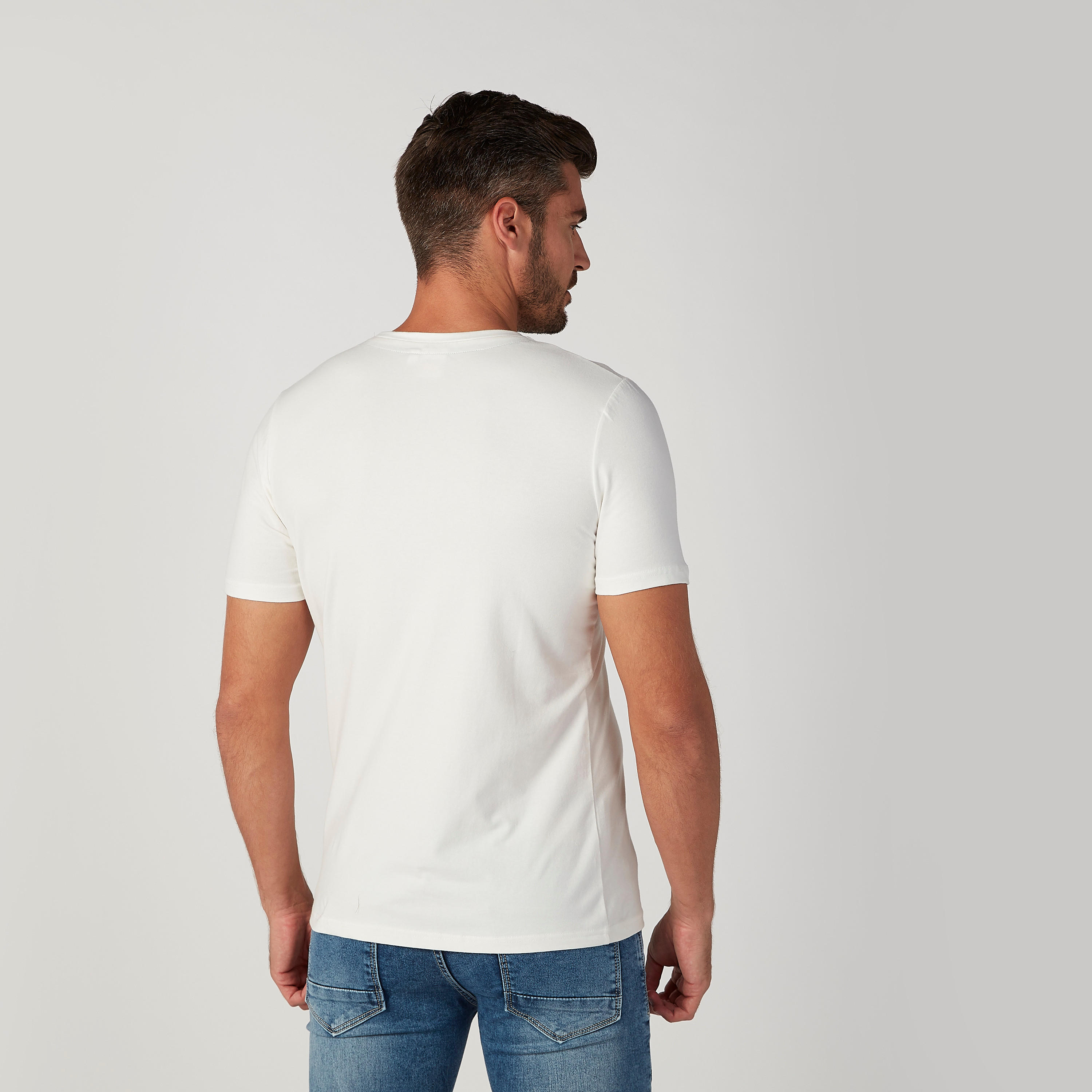 تيشيرت مستدام بياقة ضيّقة وأكمام قصيرة وطبعات أفينجرز-men-clothing-tshirtsandpolos-tshirts-image-4