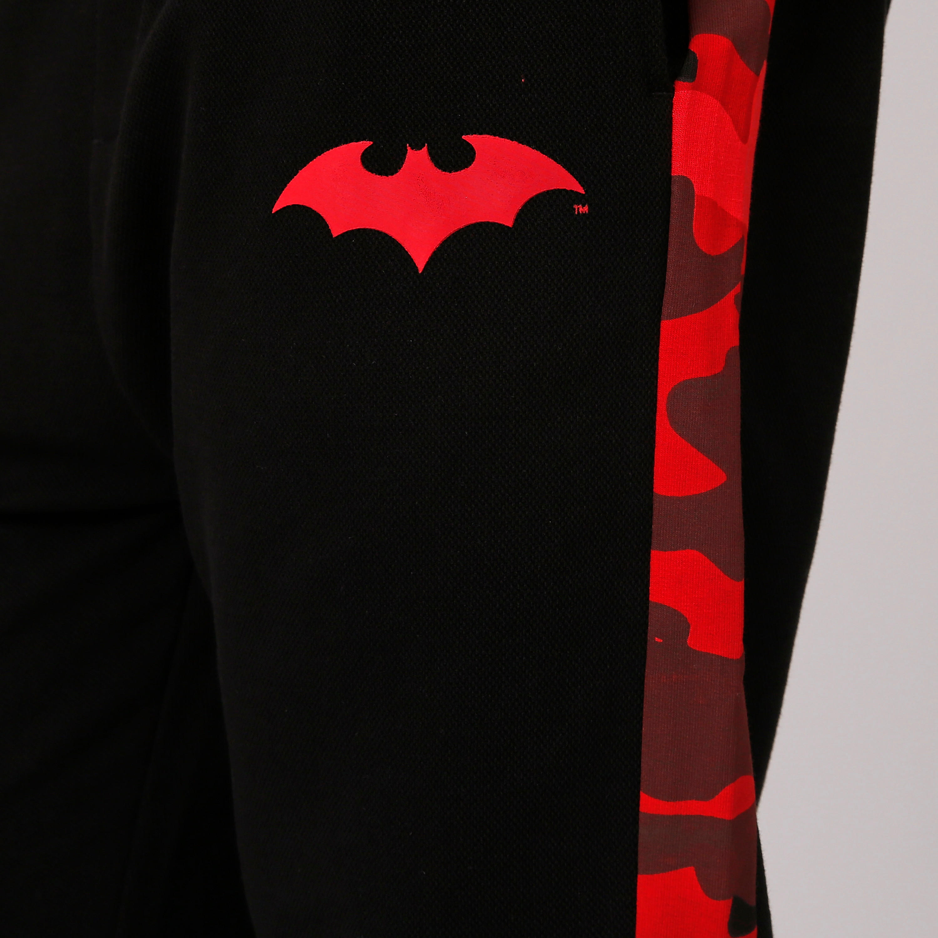 بنطلون رياضي مستدام بطبعات باتمان -men-clothing-bottoms-joggers-image-5