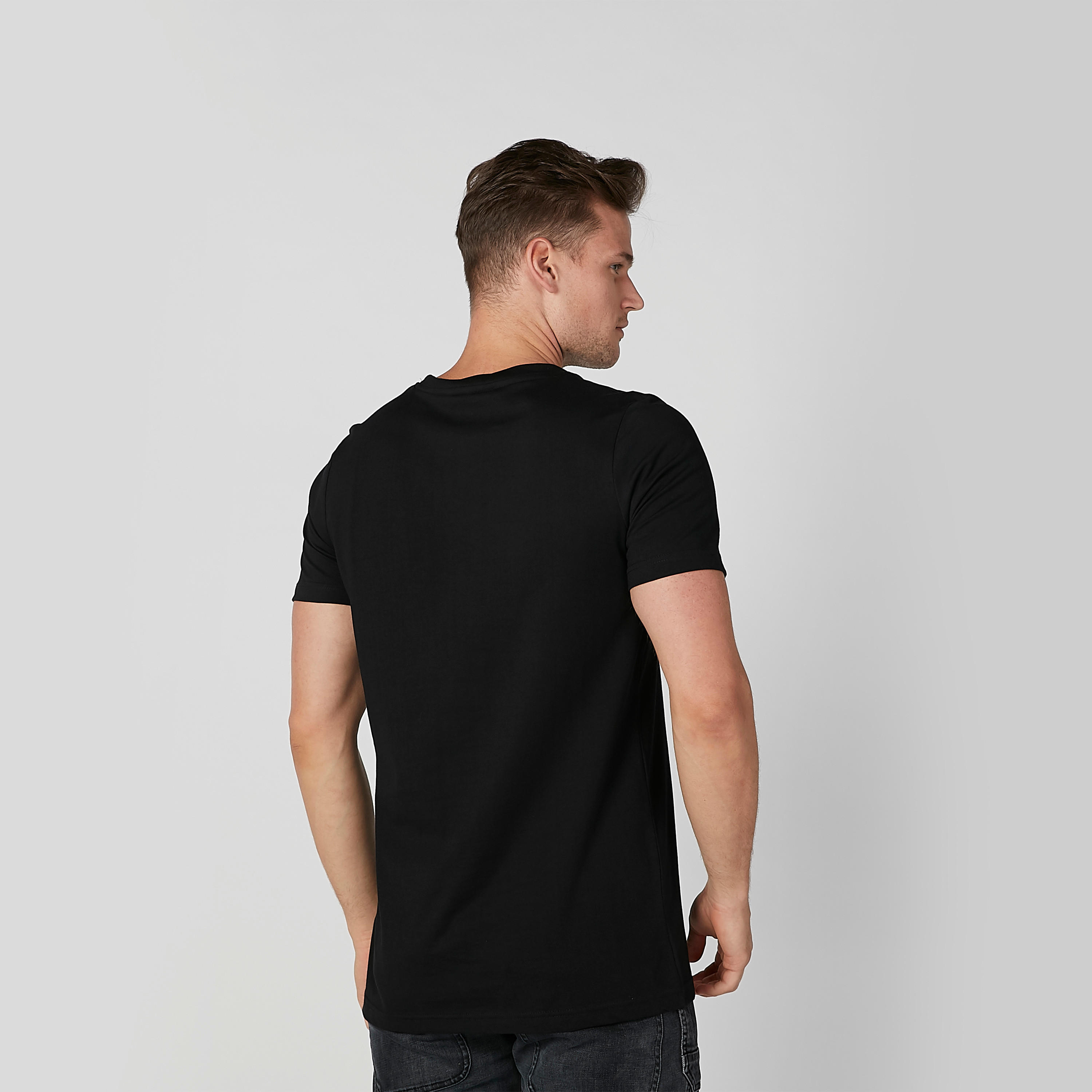 تيشيرت مستدام سليم بياقة ضيّقة وطبعات بوبوي -men-clothing-tshirtsandpolos-tshirts-image-3