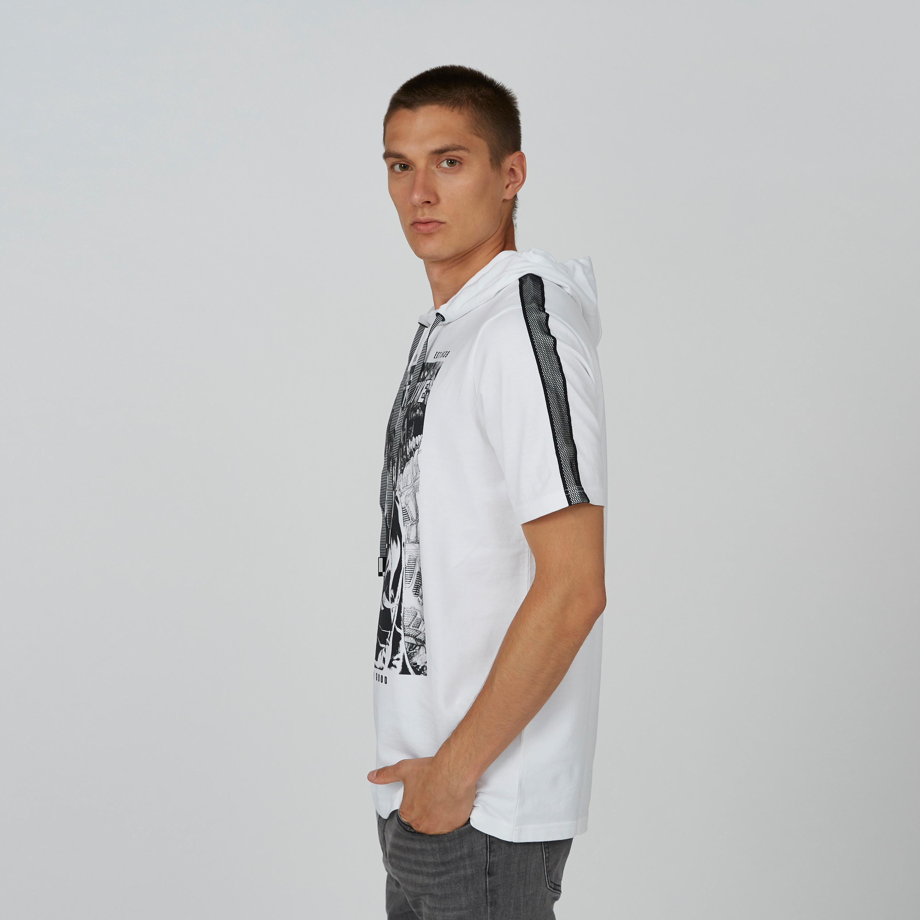 تيشيرت بأكمام قصيرة وقبعة وطبعات باتمان-men-clothing-tshirtsandpolos-tshirts-image-4